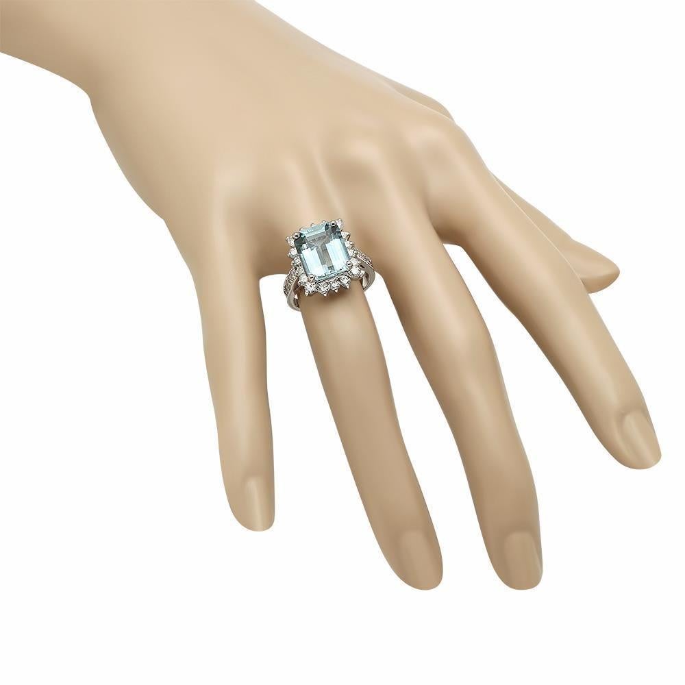Mixed Cut 6.20 Carats Natural Aquamarine and Diamond 14K Solid White Gold Ring For Sale