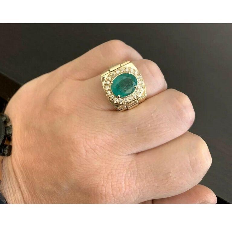 solid emerald ring