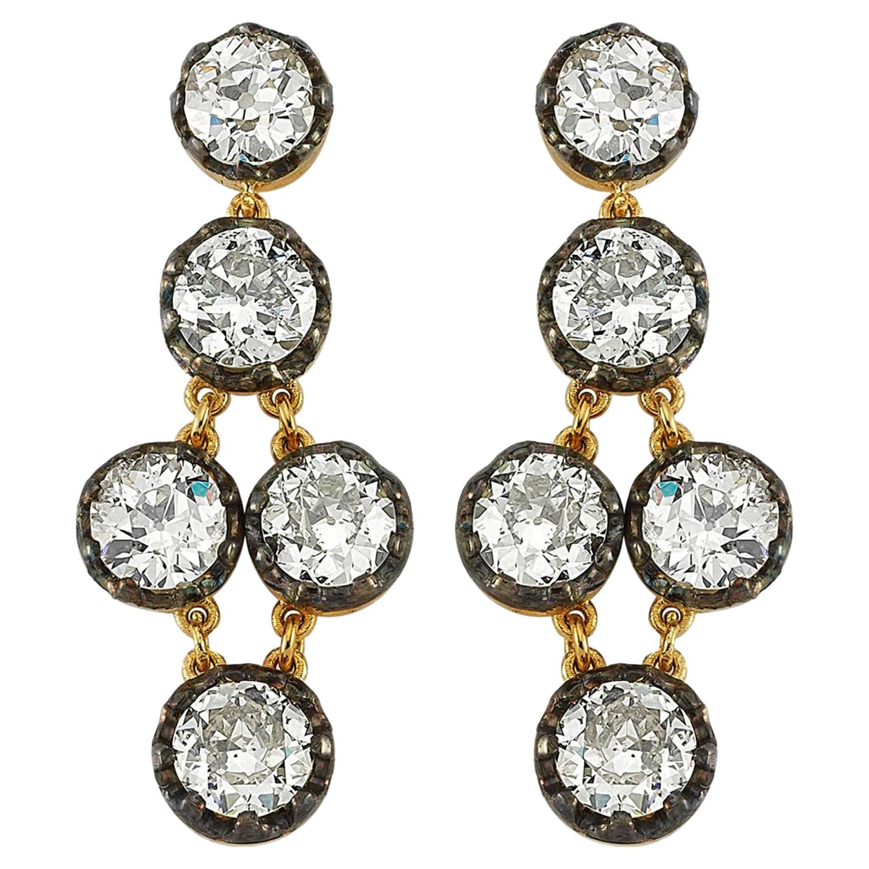 18k Gold and 6.20 ct Diamond Dangle Earrings For Sale