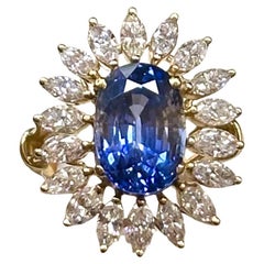 6.20 cts Oval Sri Lankan Heated Blue Sapphire and Diamond 18k Yellow Gold Ring