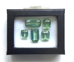 62.02 carati di tormalina verde taglio ottagonale Pietra naturale di prima qualità
