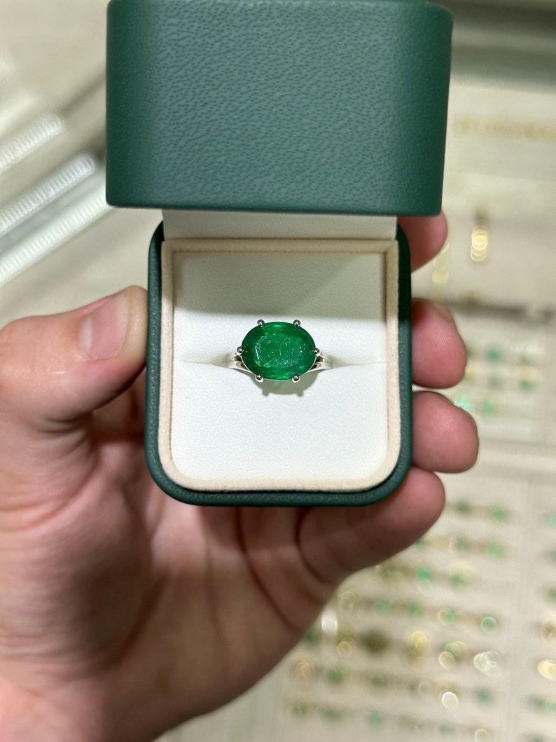 Modern 6.20ct 14K Oval Cut Emerald Solitaire Ring - Dark Green East-West Split Shank For Sale