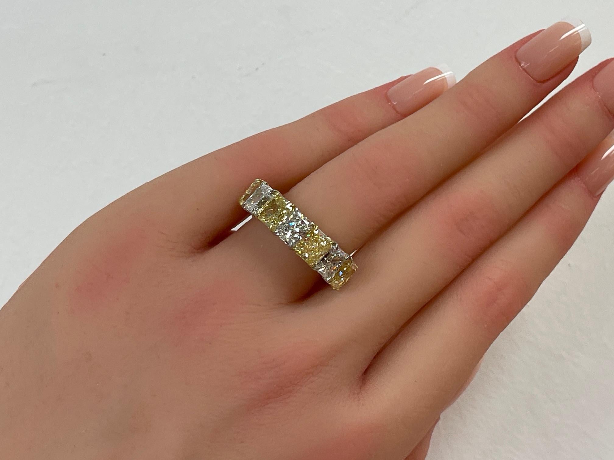 Women's 6.20CTW GIA Certified Fancy Yellow & White Diamond Band For Sale