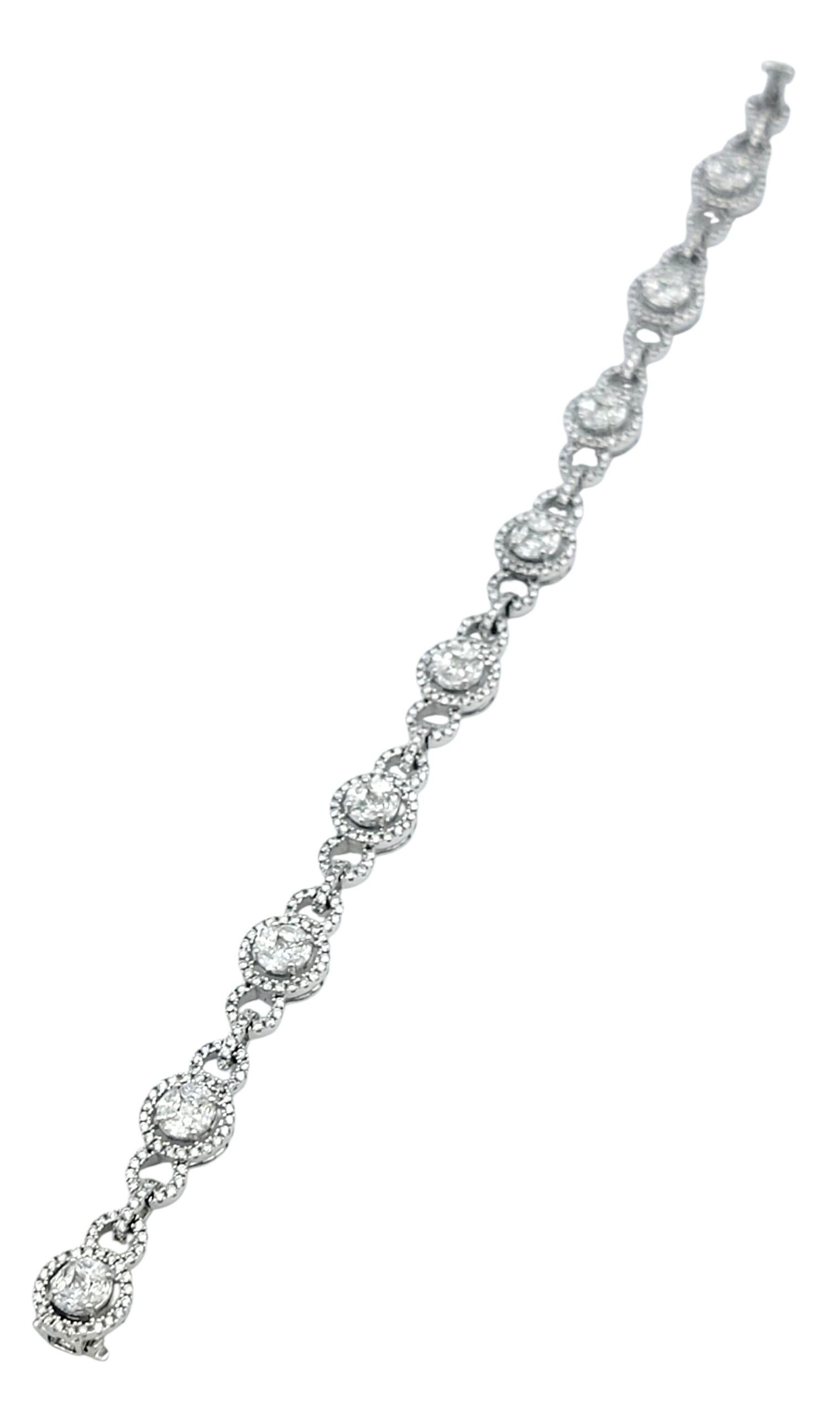 Contemporaneo 6.21 Carats Total Multi Diamond Open Circle Link Bracelet in 14 Karat White Gold in vendita