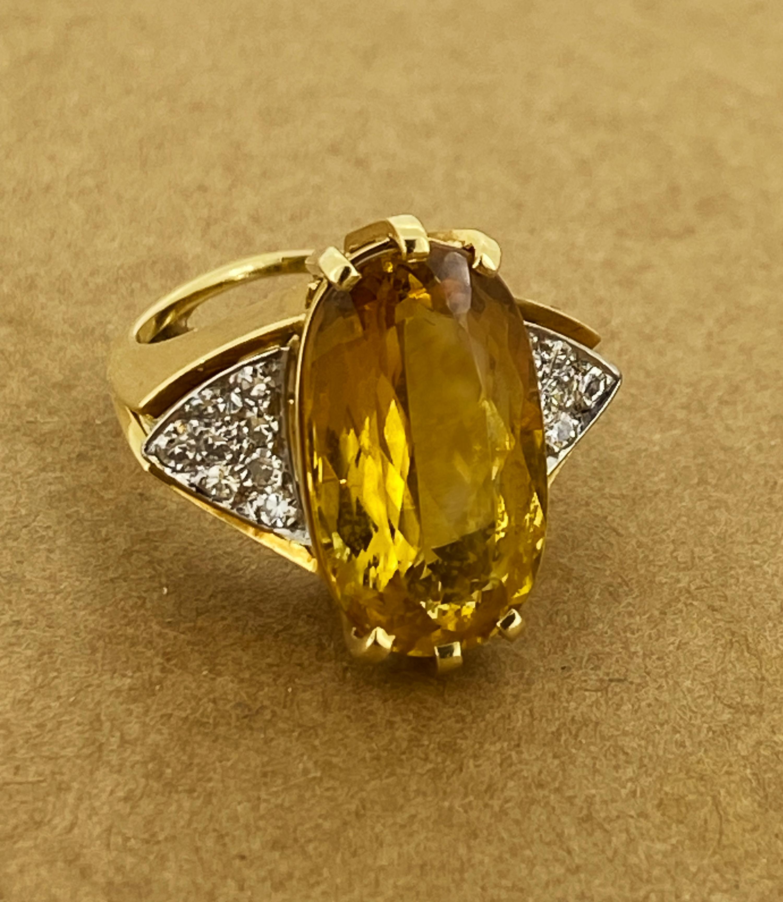 Bague en or jaune 18 carats 9,05 ct d'héliodore (béryl jaune) naturel et diamant Excellent état - En vente à MELBOURNE, AU