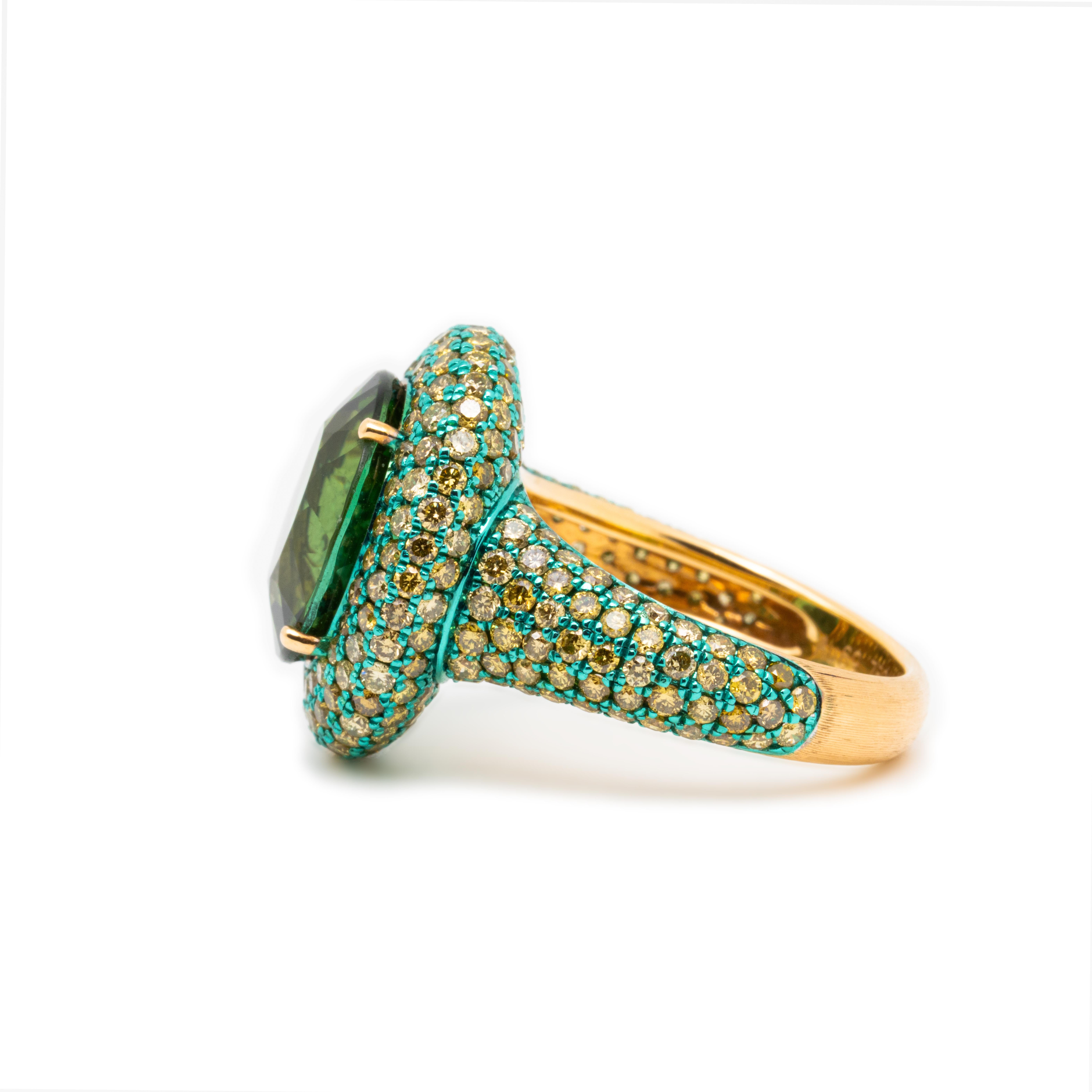 Modern 6.22 carat Mint Green Tourmaline & Diamond Ring, 18K Yellow Gold, Austy Lee For Sale