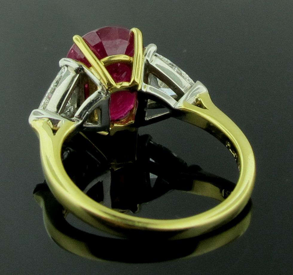 6.22 Carat Ruby and Diamond Ring in 18 Karat Yellow Gold and Platinum In Excellent Condition In Palm Desert, CA