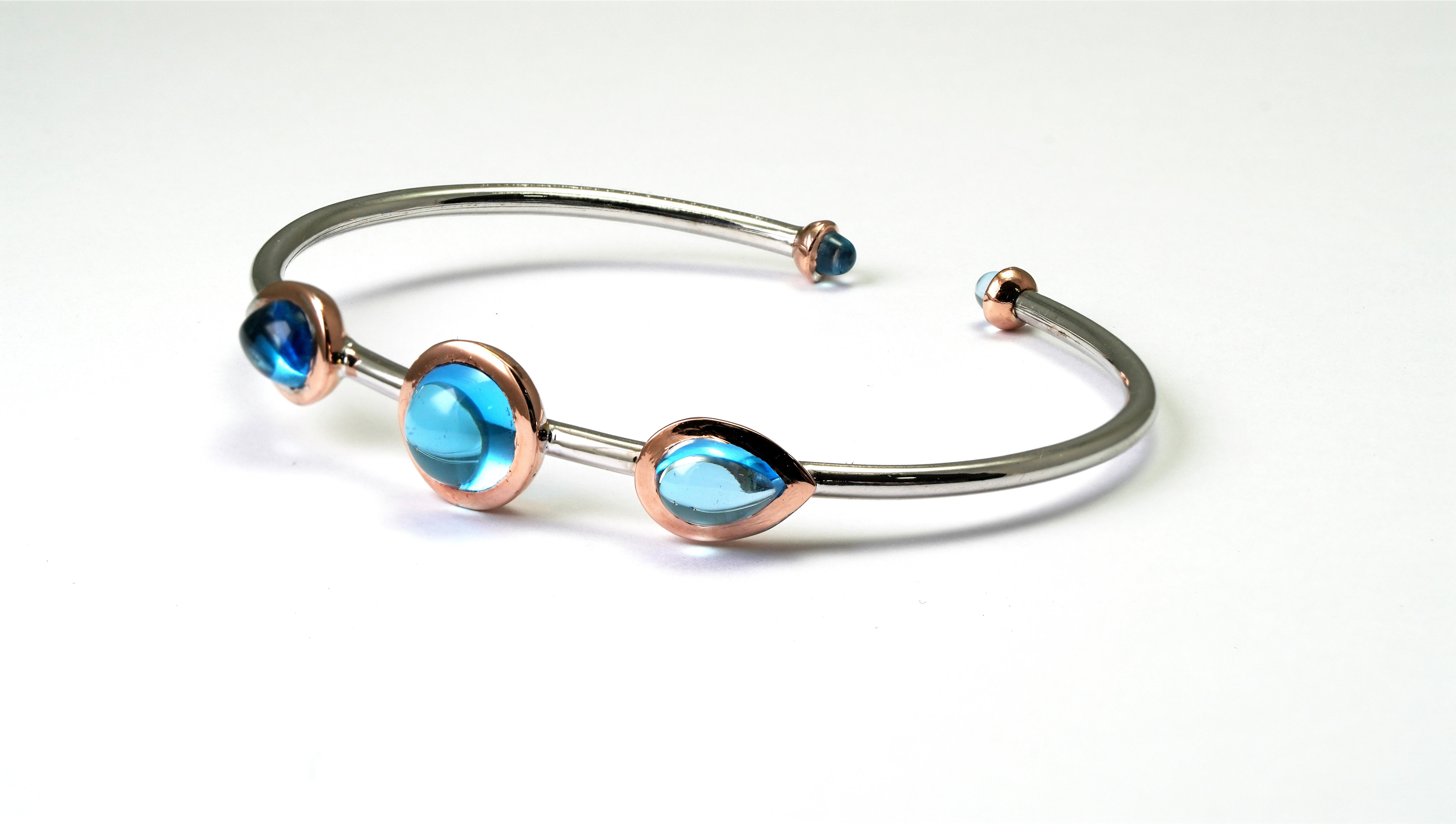 Moderne Bracelet de topaze bleue suisse de 6,22 carats en vente