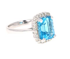 Bague cocktail en or blanc 6,22 carats Topaze bleue Diamant