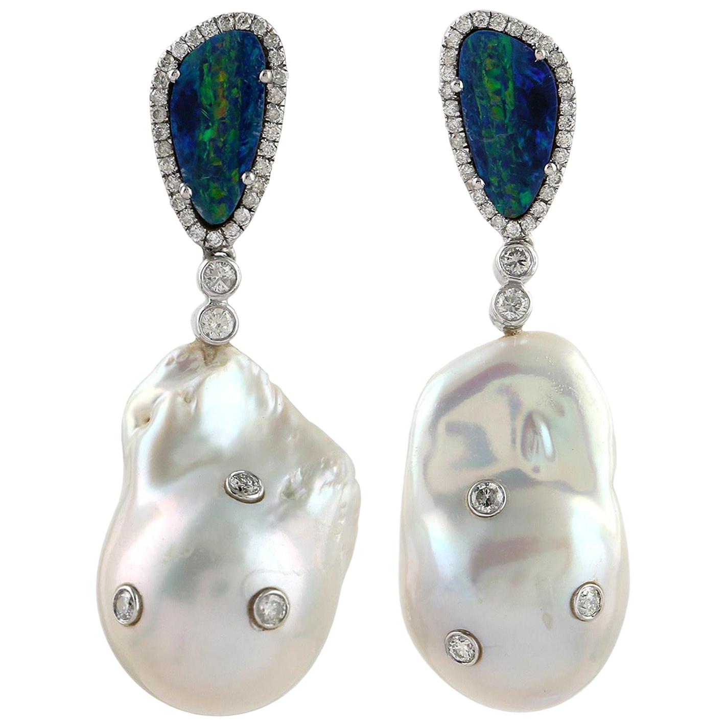 Boucles d'oreilles en perles, opale et diamants de 67,2 carats en vente