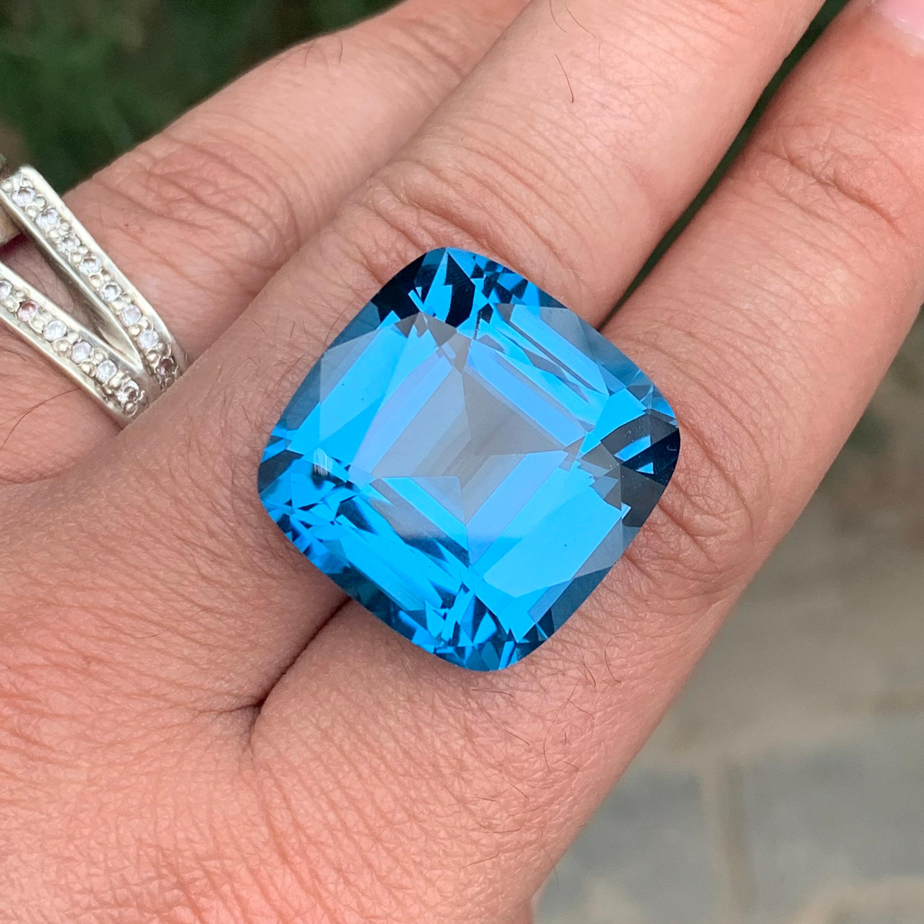 62.25 Carat Brilliant Loose London Blue Topaz Square Shape Gemstone For Sale 4