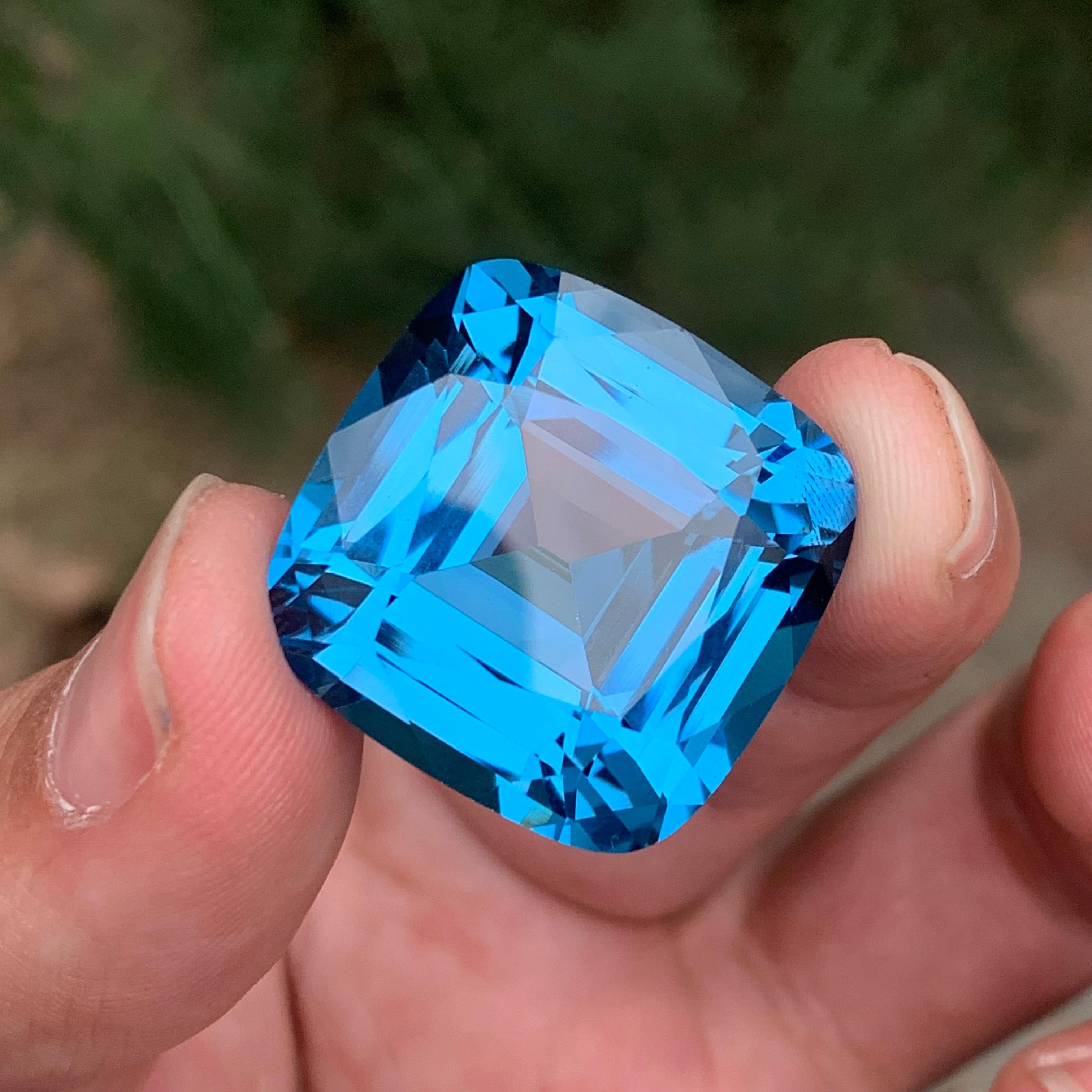 62.25 Carat Brilliant Loose London Blue Topaz Square Shape Gemstone For Sale 5