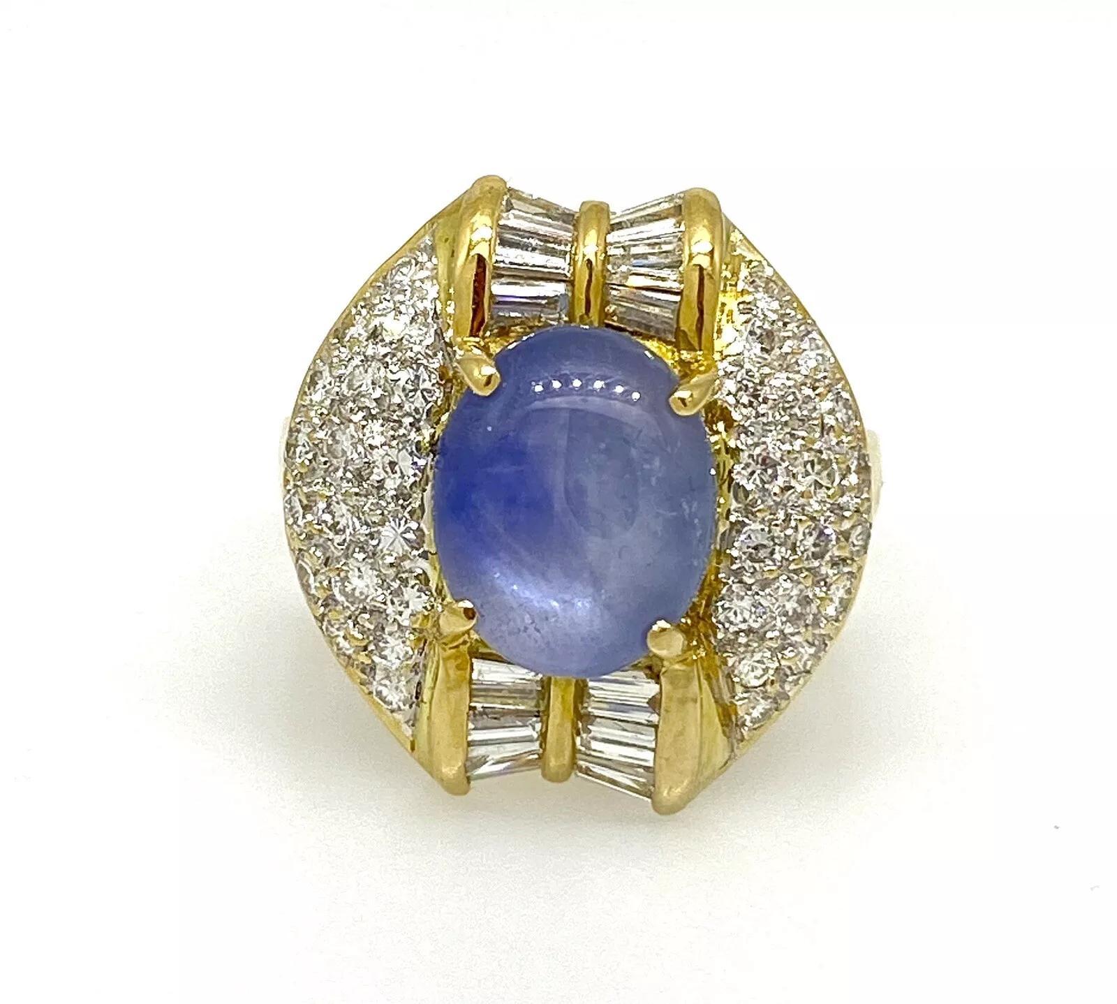 Taille ovale Saphir étoilé ovale de 6,24 carats avec diamants pavés en or jaune 18 carats en vente