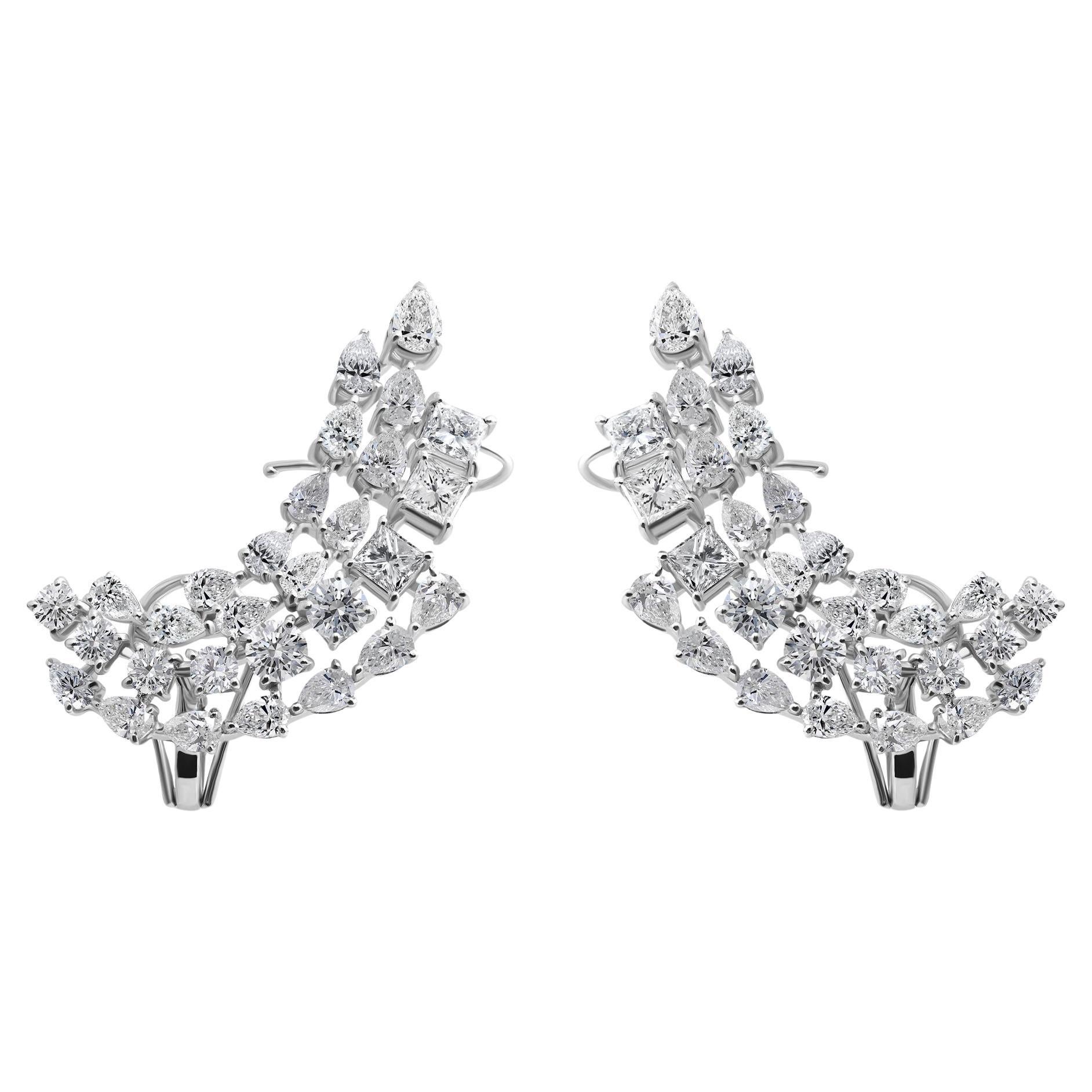 Orecchini con diamanti naturali 6,24 carati in oro bianco 18 carati