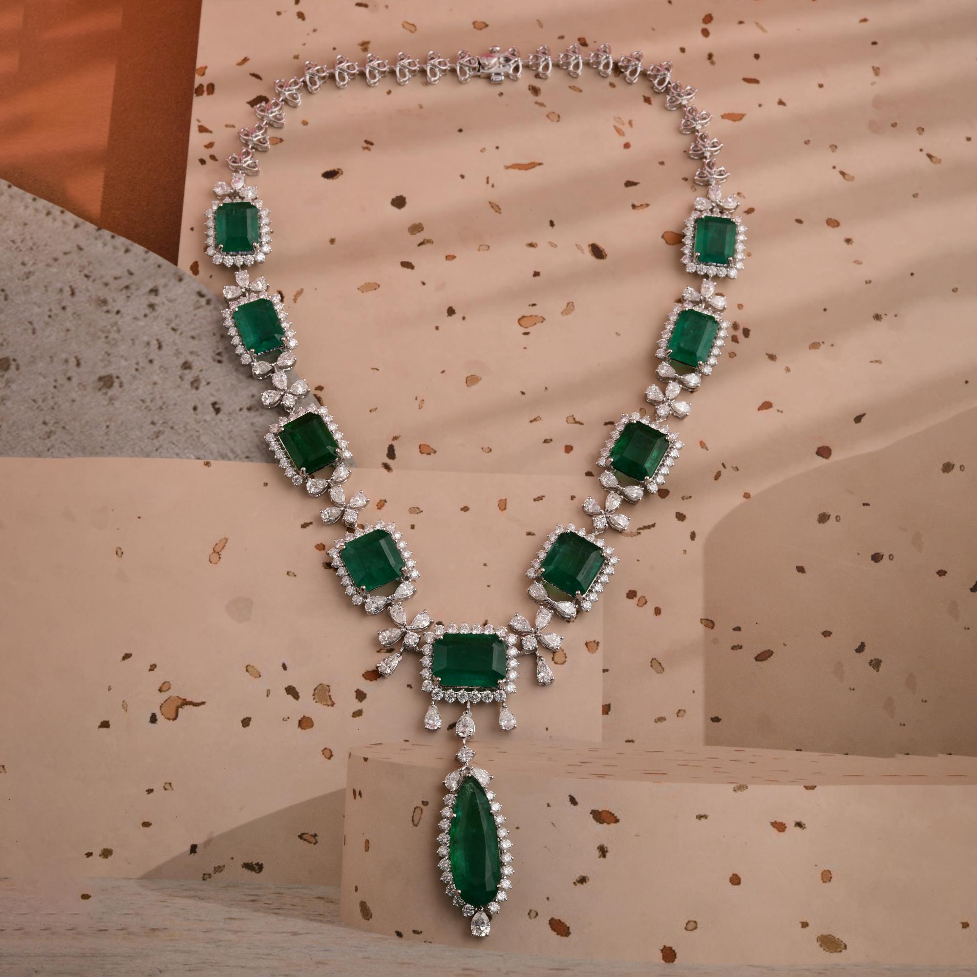 62.42 Carat Zambian Emerald 17.93 Carat Diamond 18 Karat White Gold Necklace In New Condition For Sale In Diera, Dubai