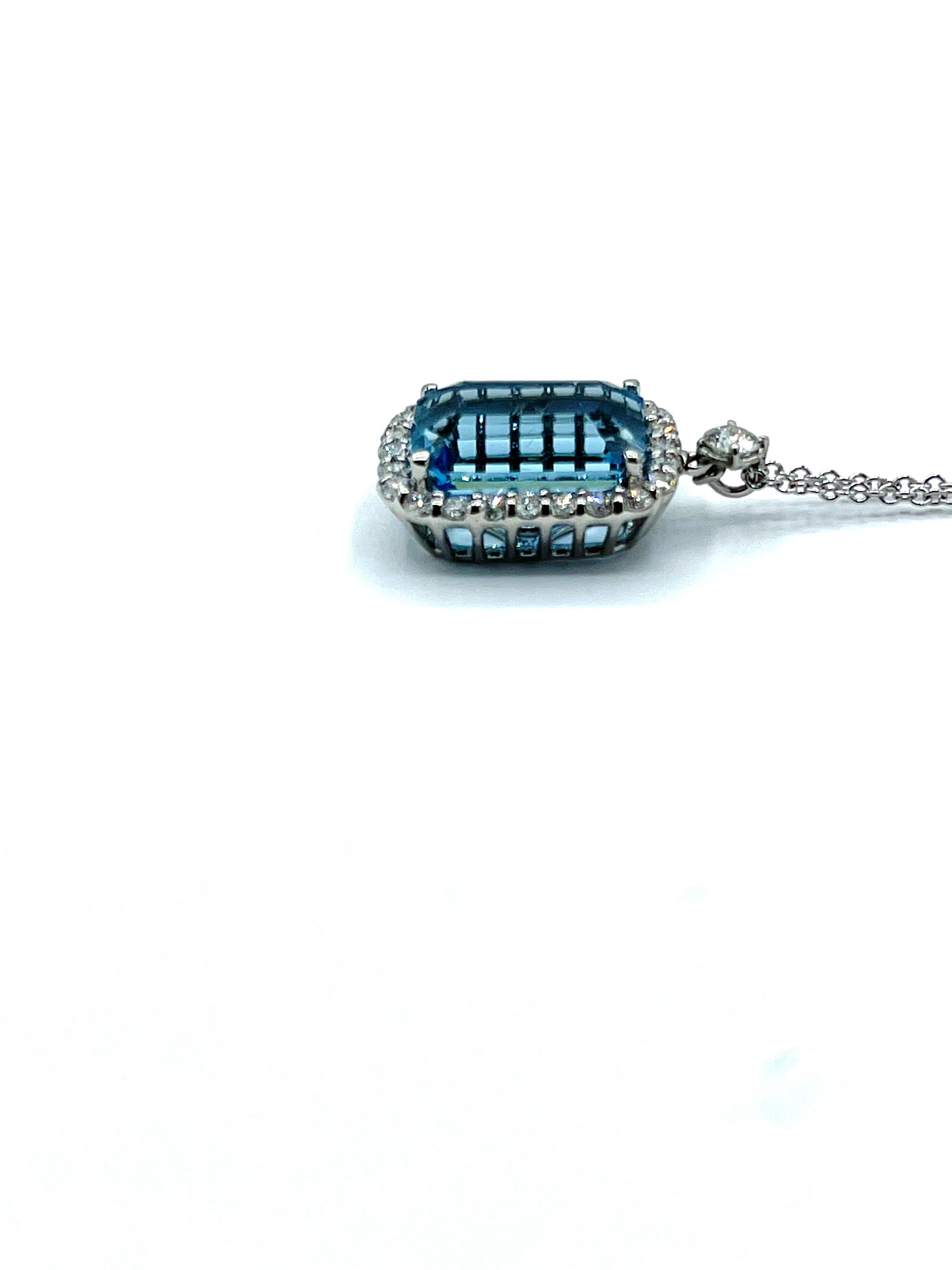 Women's or Men's 6.25 Carat Emerald Cut Aquamarine and Diamond 18K Pendant Necklace