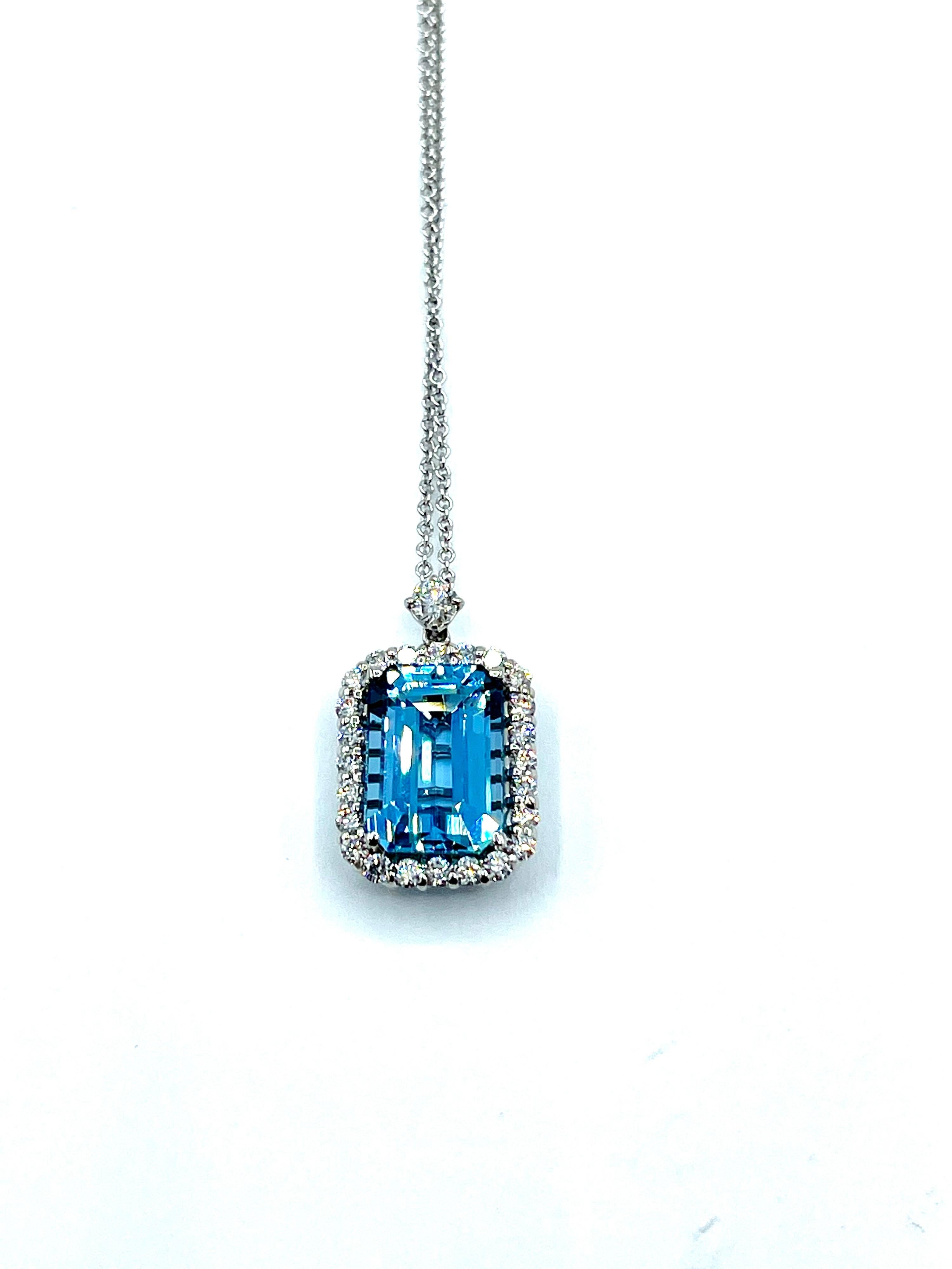 6.25 Carat Emerald Cut Aquamarine and Diamond 18K Pendant Necklace 3