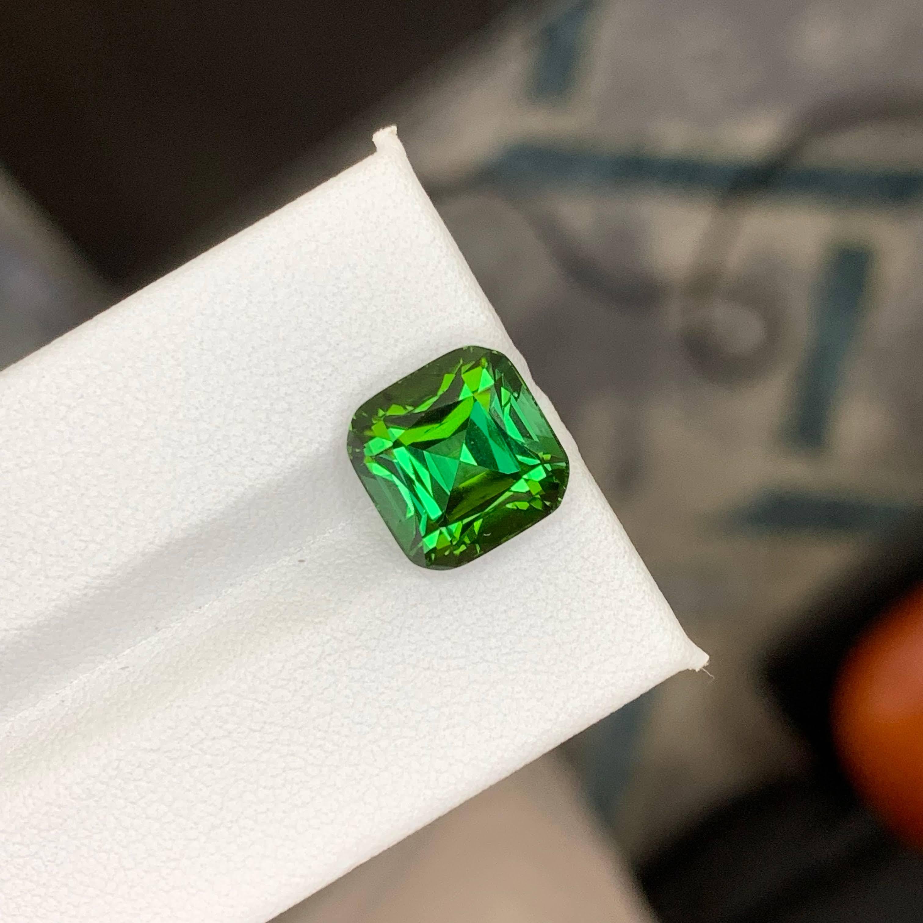6,25 Carati di tormalina verde bluastra sciolta naturale con taglio a cuscino Gemma afgana in vendita 5