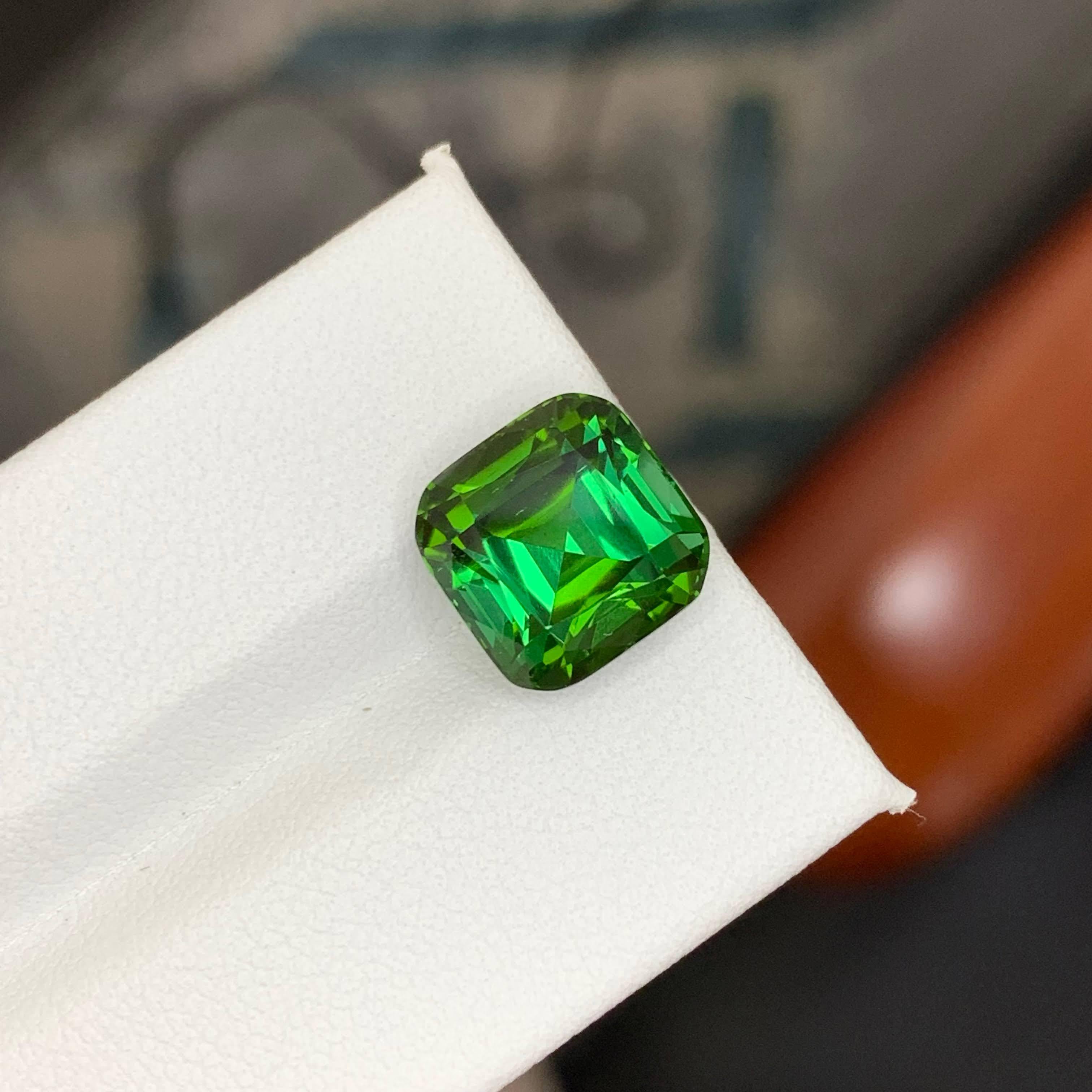 6,25 Carati di tormalina verde bluastra sciolta naturale con taglio a cuscino Gemma afgana in vendita 1