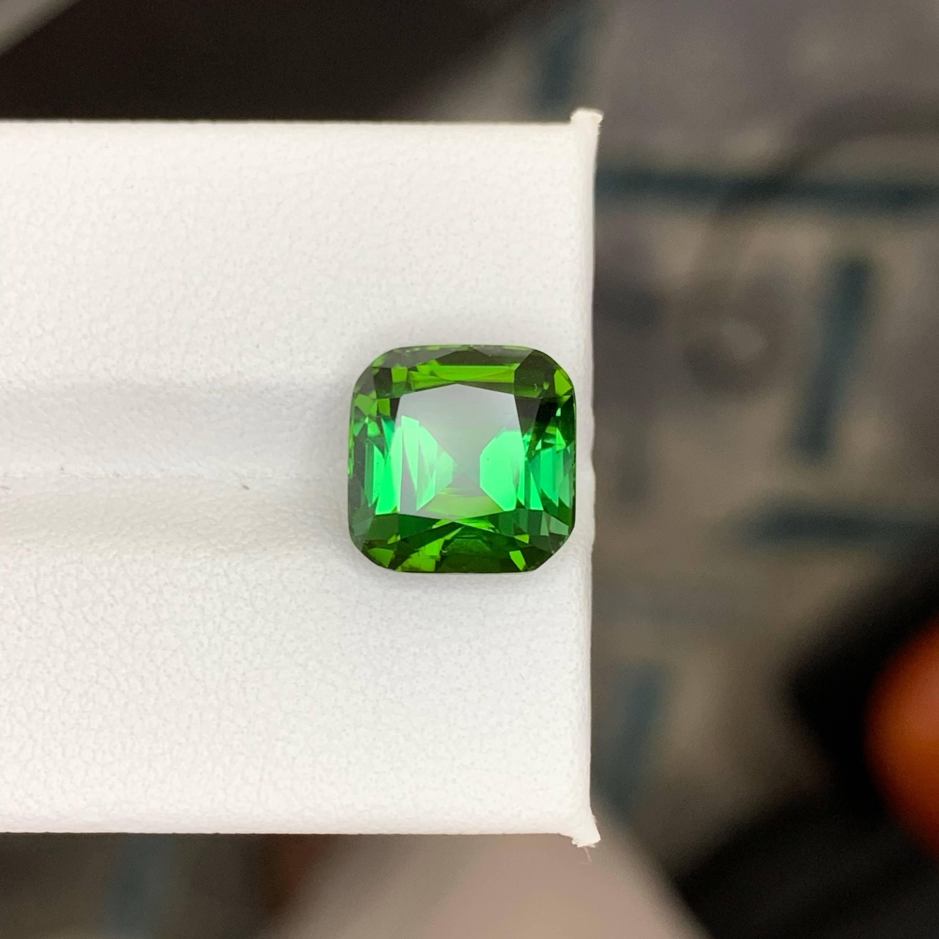 6,25 Carati di tormalina verde bluastra sciolta naturale con taglio a cuscino Gemma afgana in vendita 3