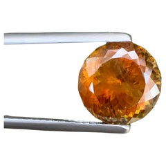 6.25 Carat Natural Loose Titanite Cushion Cut Gemstone From Pakistan (Titanite en vrac, taille coussin)