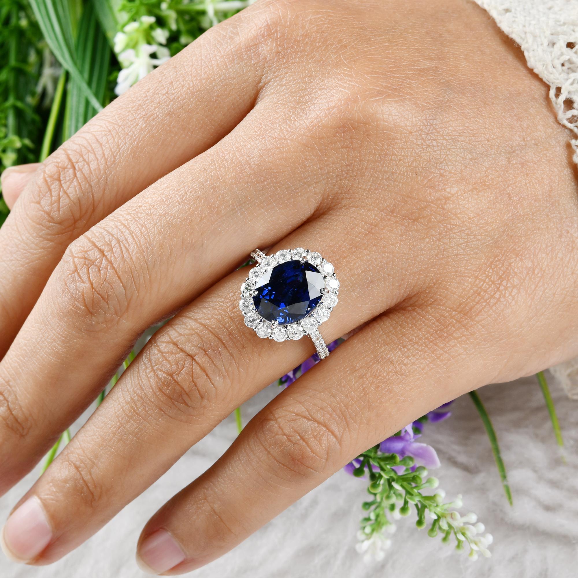 6,25 Karat Ovaler Blauer Saphir Ring 1,05 Karat SI/H Diamant 18 Karat Weißgold (Ovalschliff) im Angebot