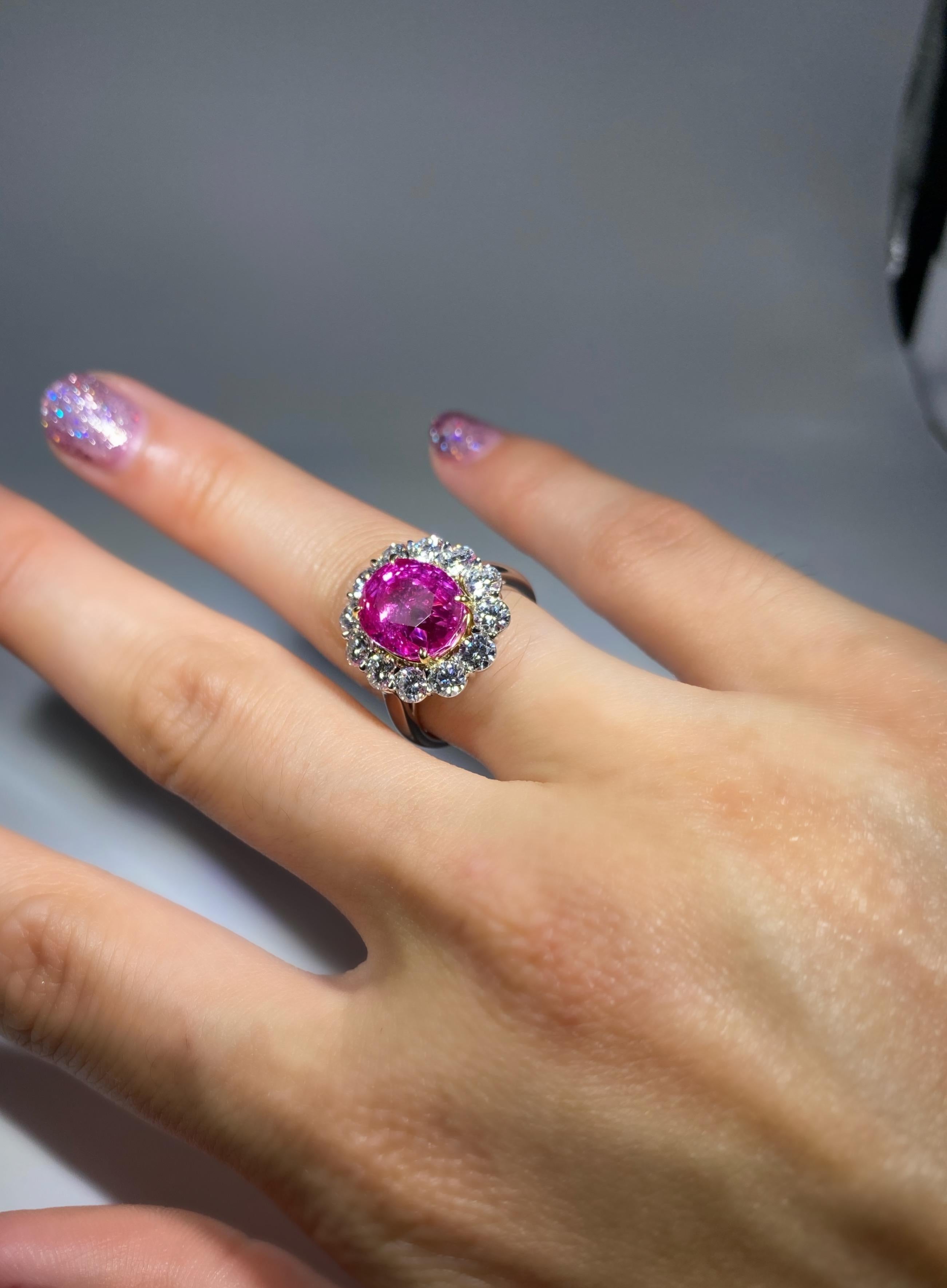 Oval Cut 6.25 Carat Pink Sapphire and Diamond Ring, 18K Gold