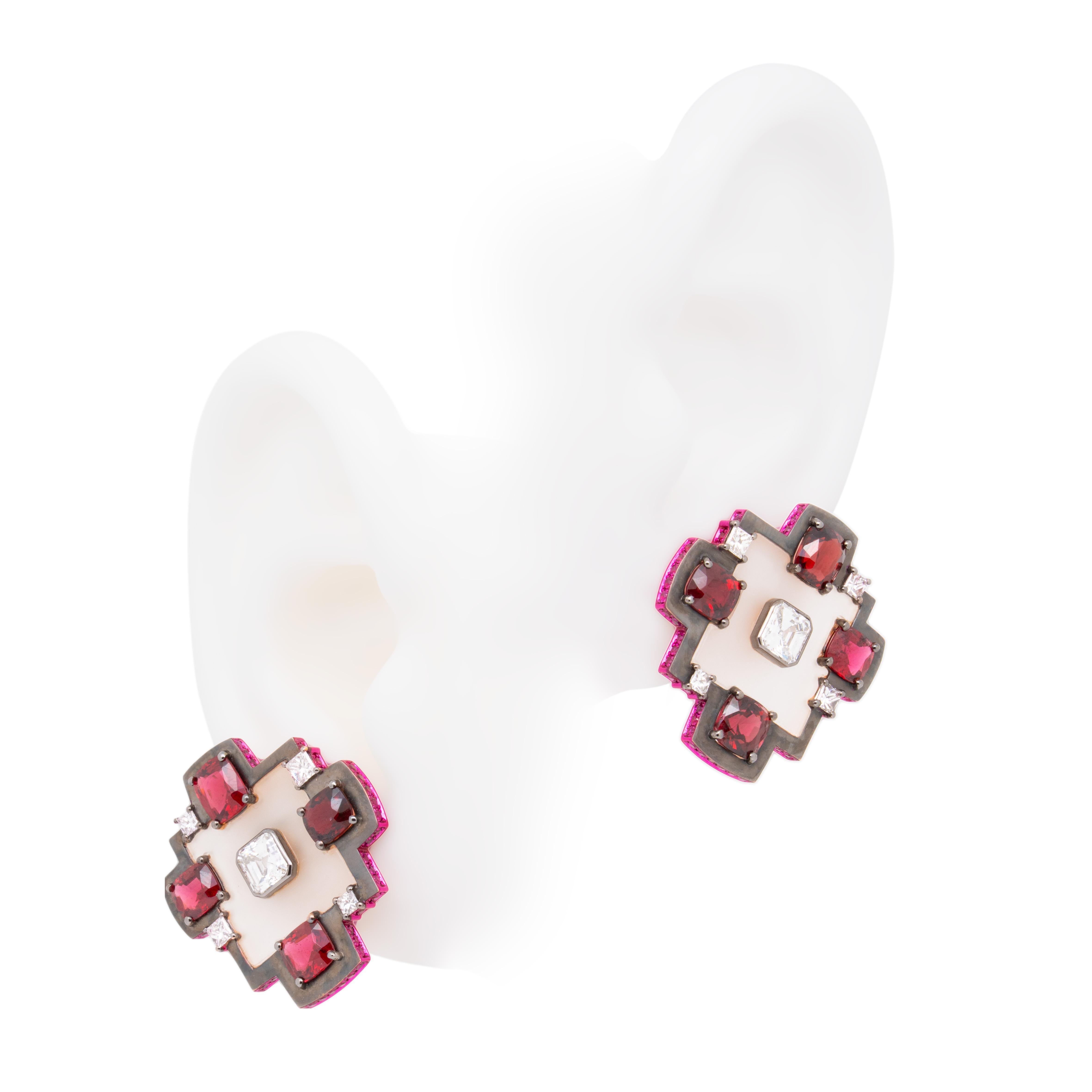 Orecchini con spinello rosso, topazio e diamanti da 6,25 carati, oro rosa 18 carati, Austy Lee In condizioni Nuovo in vendita a Hong Kong, HK