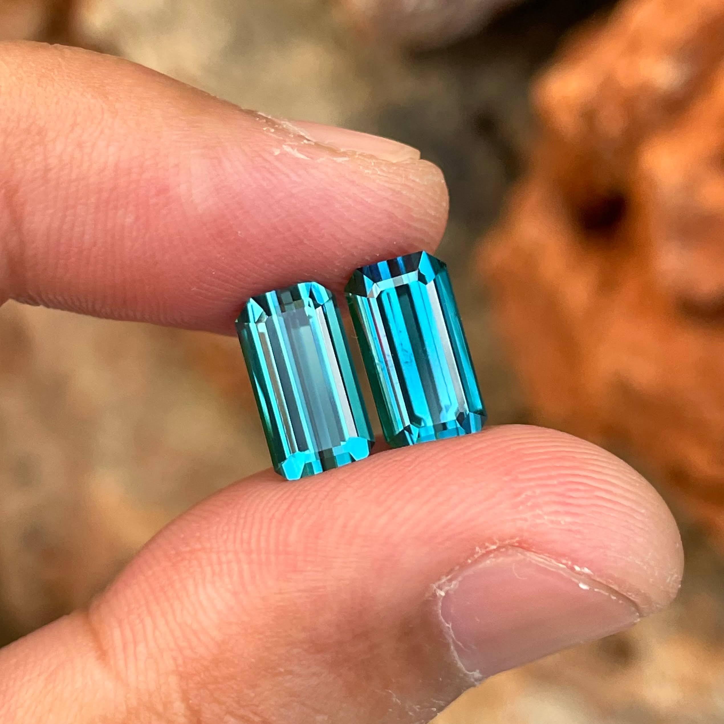 6,25 Carati di Indicolite Tormalina di alta qualità Coppia di Gemme Afghane Taglio Smeraldo In condizioni Nuovo in vendita a Bangkok, TH
