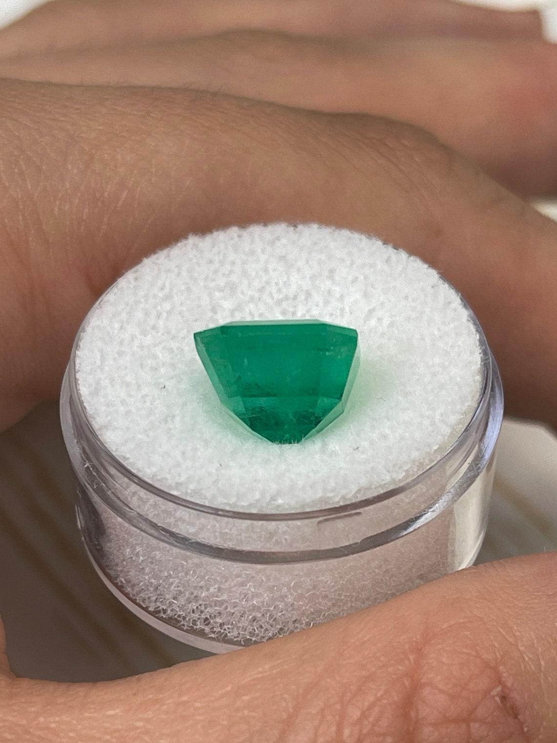 6.25ct Apple Green Asscher Cut Colombian Gem 11x11 Genuine May Birthstone (pierre de naissance de mai) Unisexe en vente