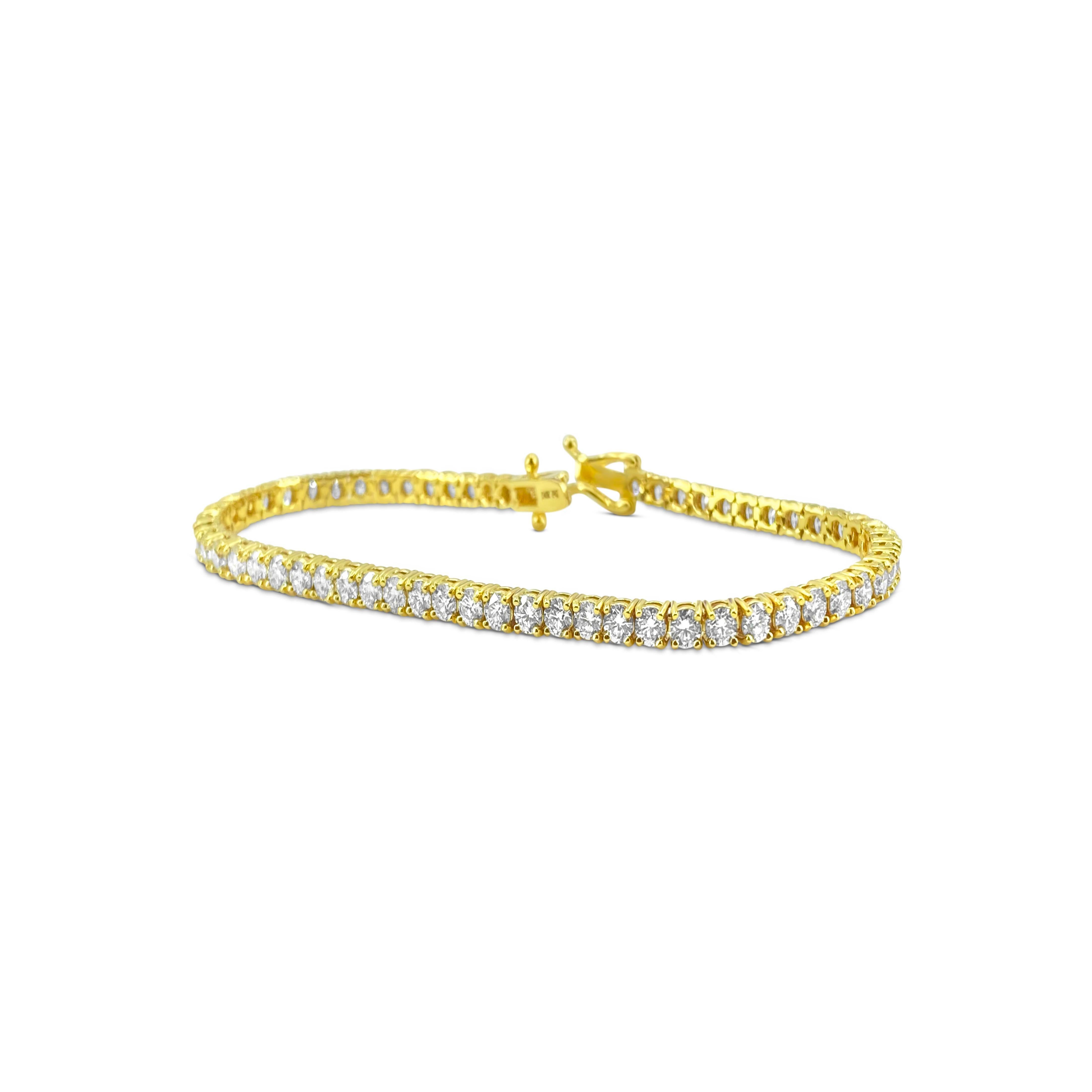 Brilliant Cut 6.25ct Diamond Tennis Braclet. VVS Diamonds in 14k Gold For Sale