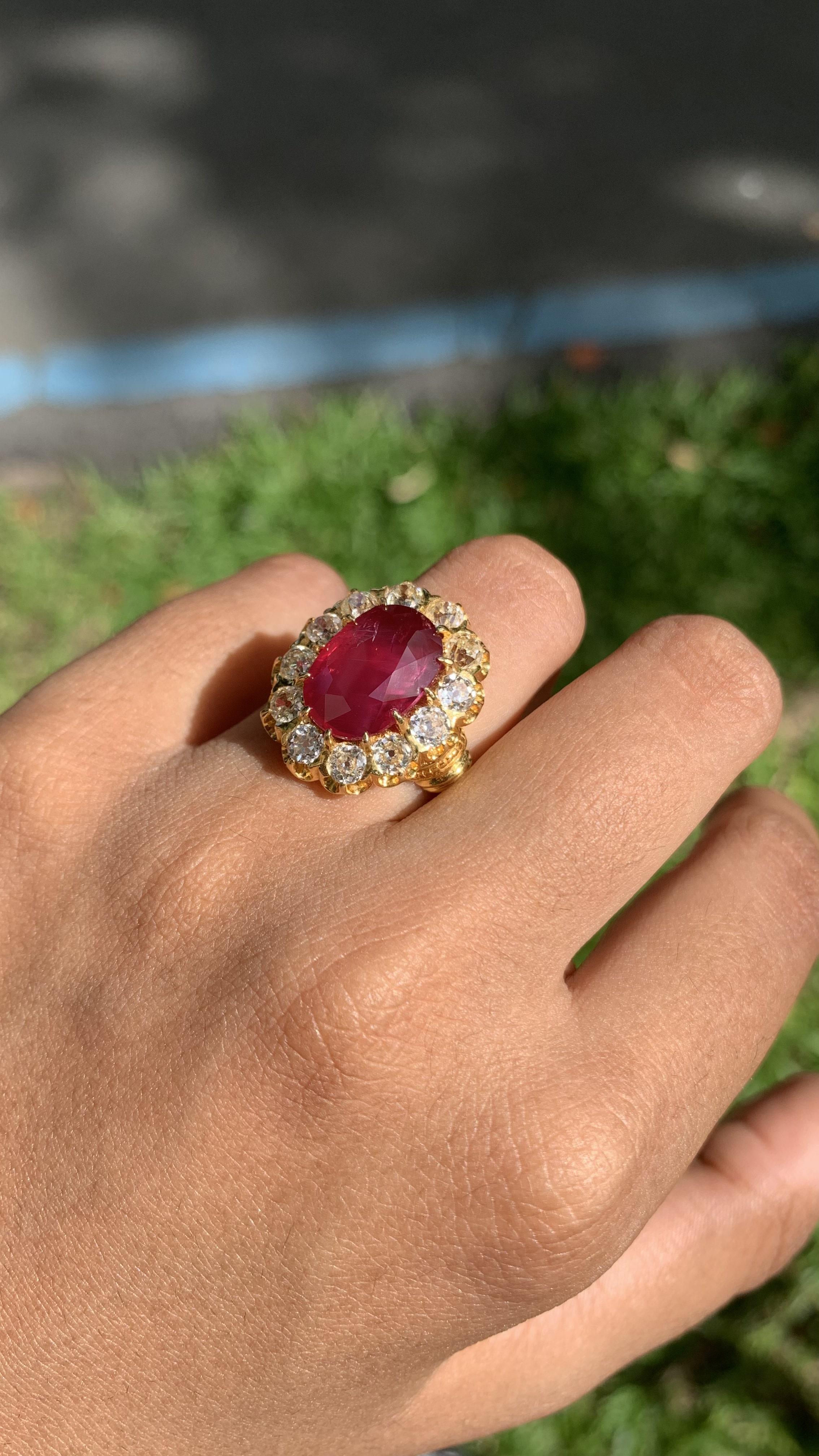 GIA cert No-Heat 6.26 Carat Mozambique Ruby Art Deco Ring in 18k Yellow Gold For Sale 3