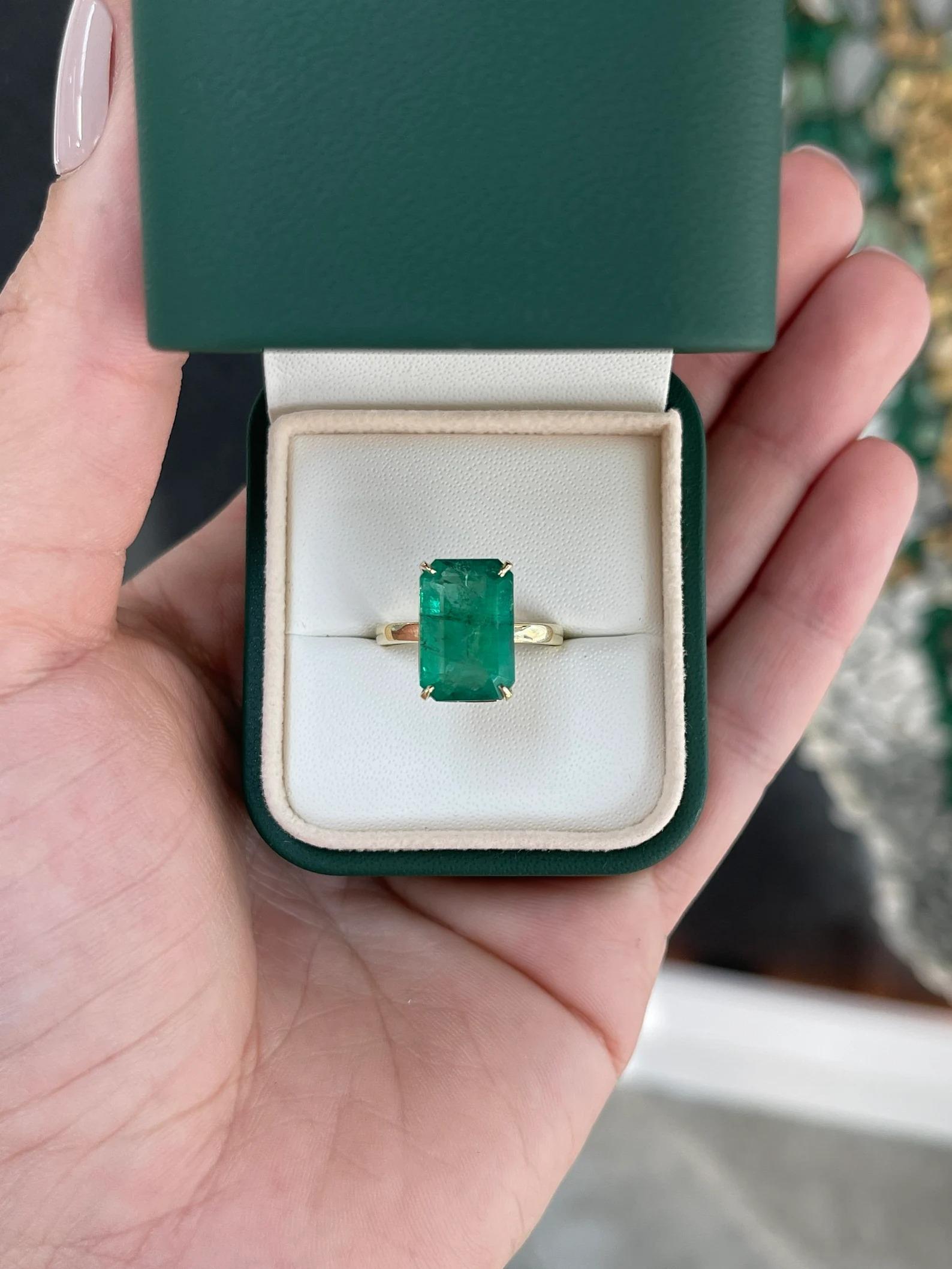 6.26 Carat Large Elongated Emerald Cut Emerald Solitaire Engagement Ring 14K In New Condition In Jupiter, FL