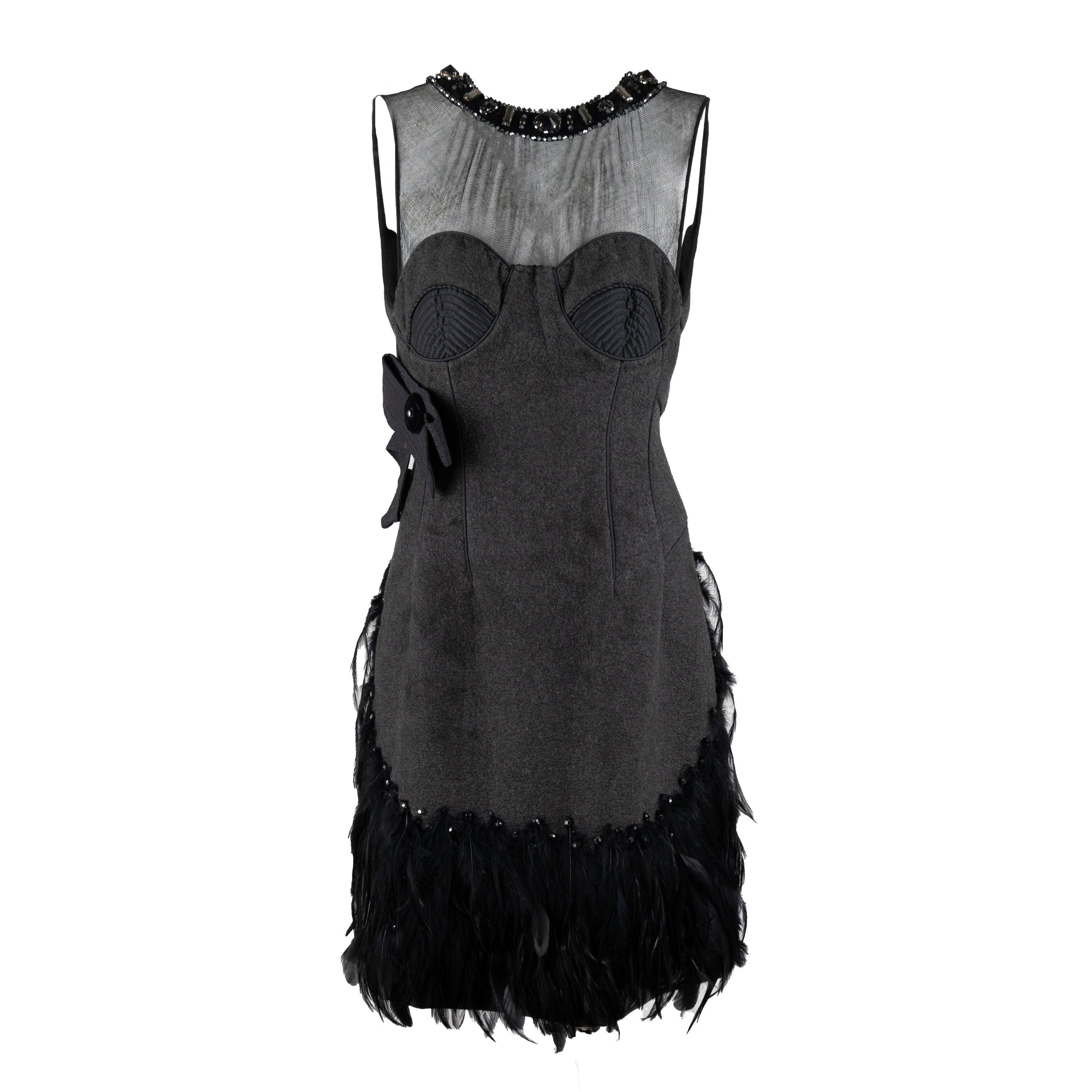 6267 Compact Wool Dress with Feather - '00s For Sale