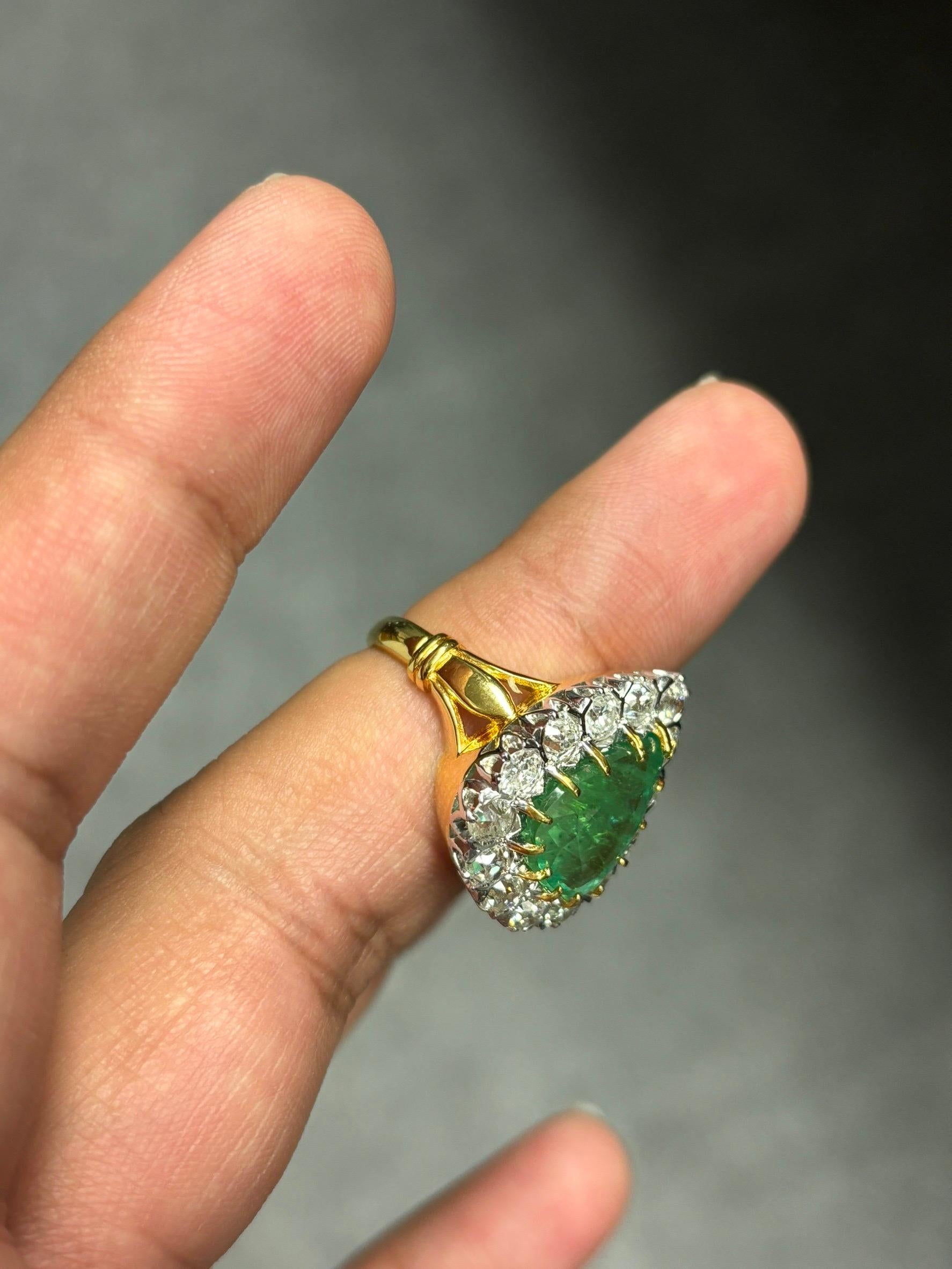 6.27ct pear Panjshir Emerald & OMC Diamond Cocktail Ring in 18K Yellow Gold 10