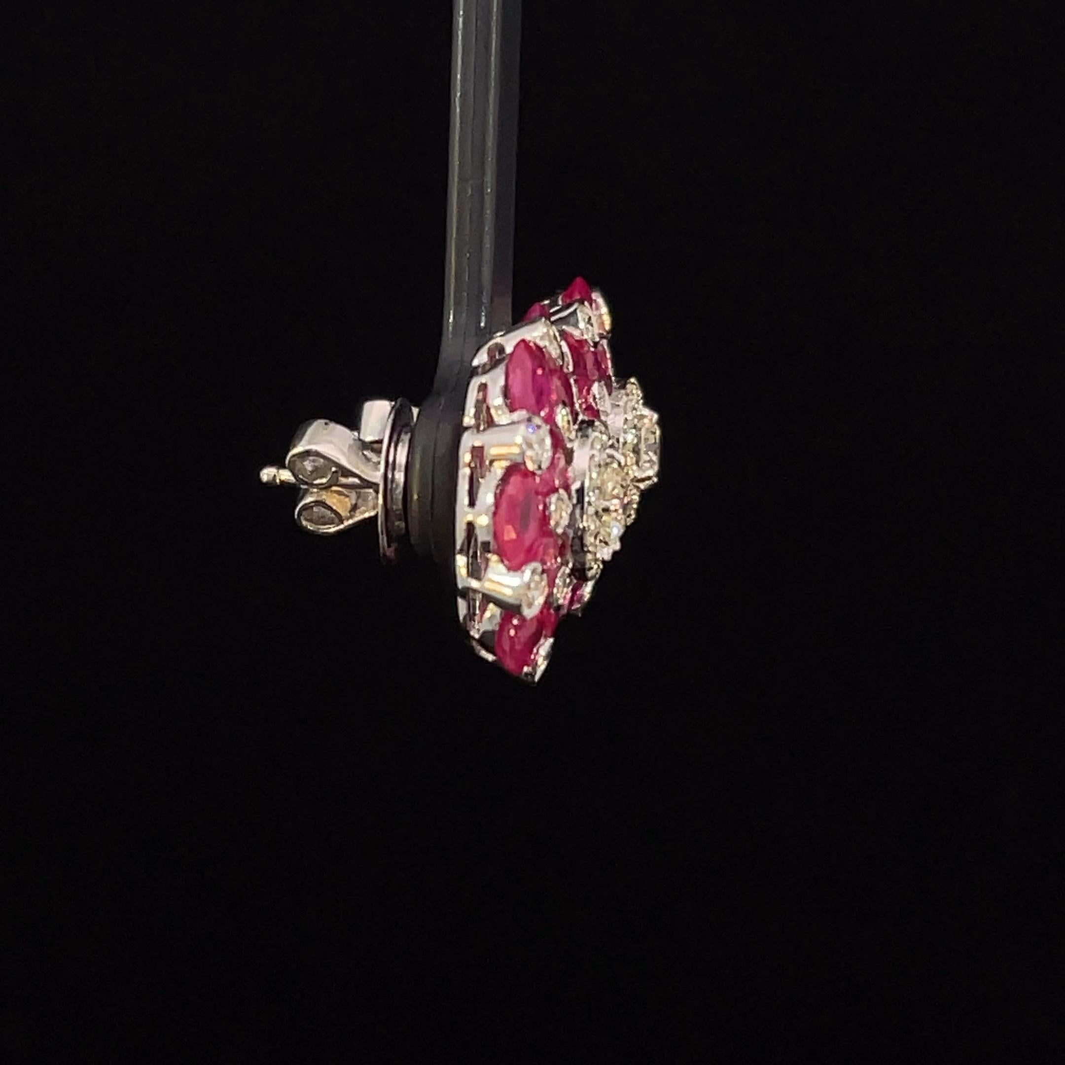 Pendientes de rubí y diamantes de 6.27 quilates en Nuevo estado para la venta en New York, NY