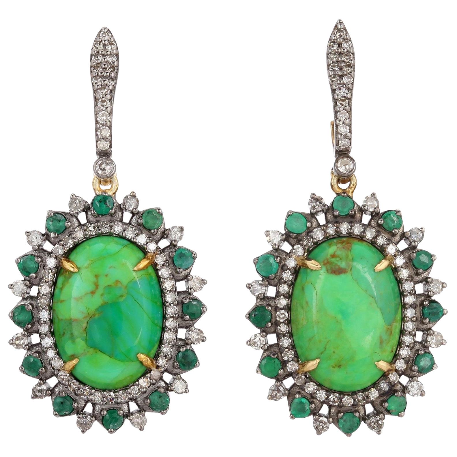 Boucles d'oreilles en turquoise, émeraude et diamant de 6,27 carats