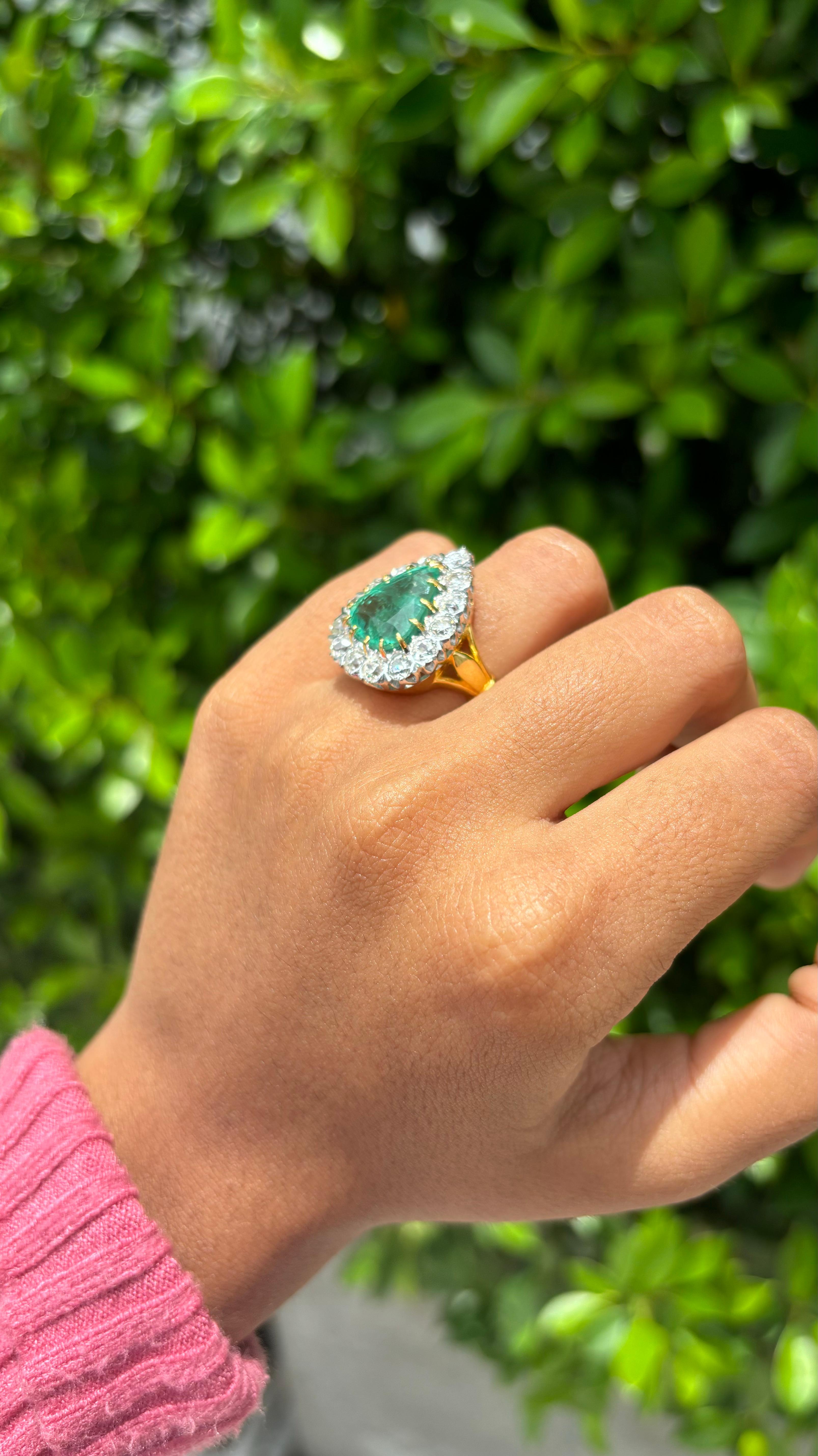 6.27ct pear Panjshir Emerald & OMC Diamond Cocktail Ring in 18K Yellow Gold 6