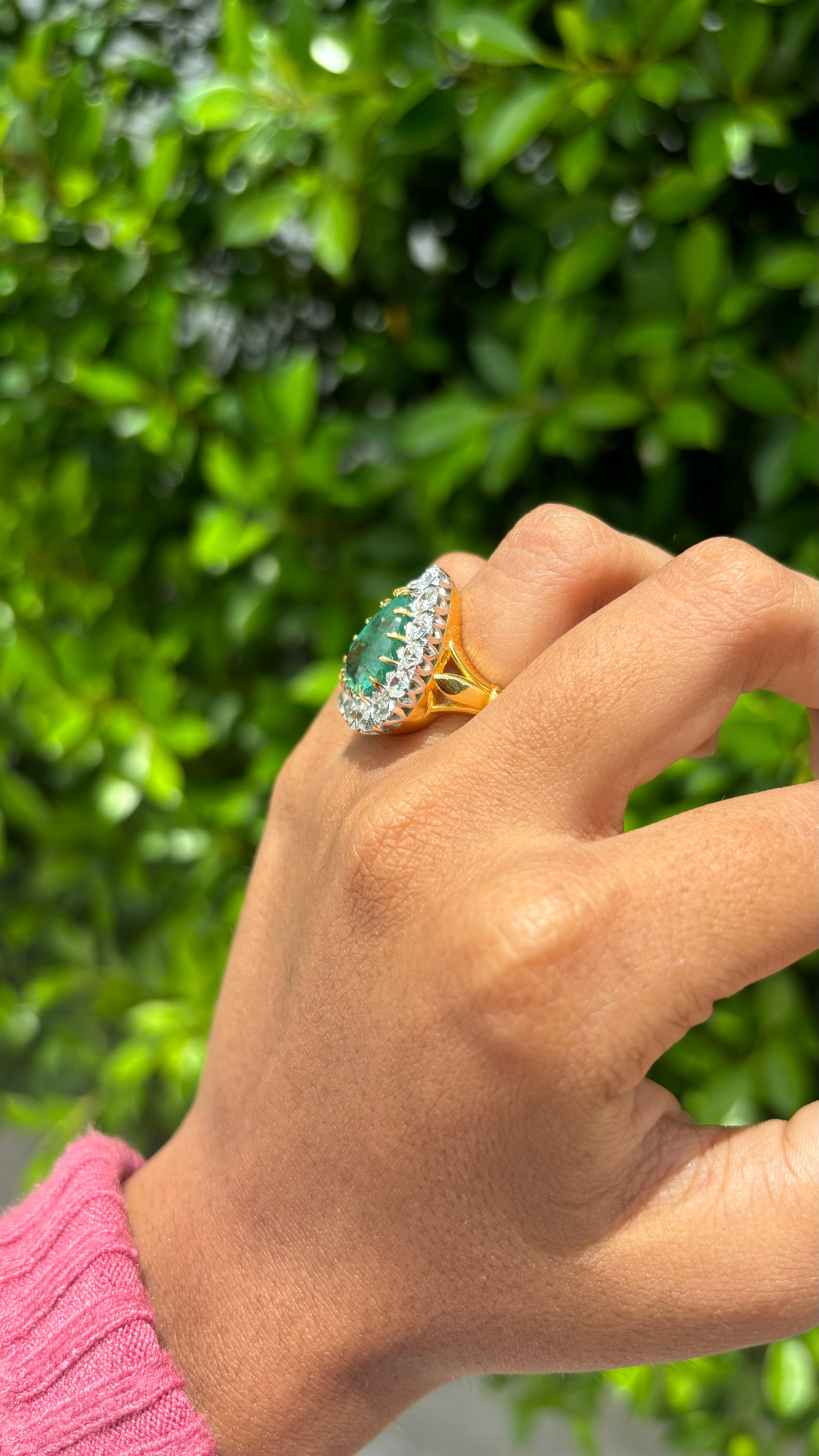 6.27ct pear Panjshir Emerald & OMC Diamond Cocktail Ring in 18K Yellow Gold 7