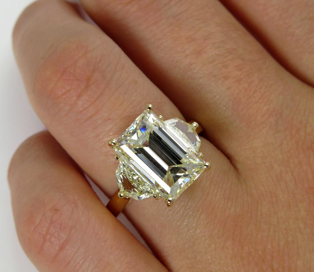 6.28 Carat Vintage Emerald Diamond Engagement Wedding Three-Stone Yellow Gold 5