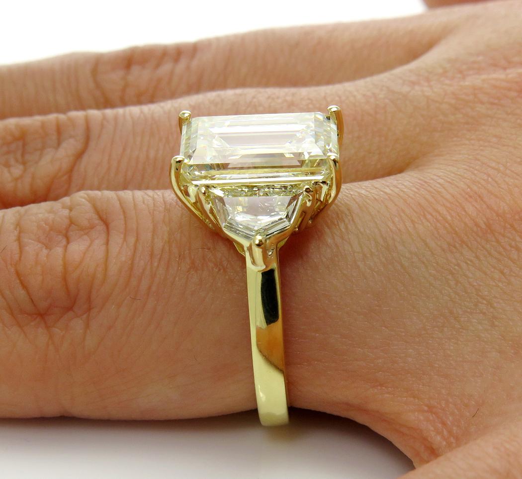 6.28 Carat Vintage Emerald Diamond Engagement Wedding Three-Stone Yellow Gold 10