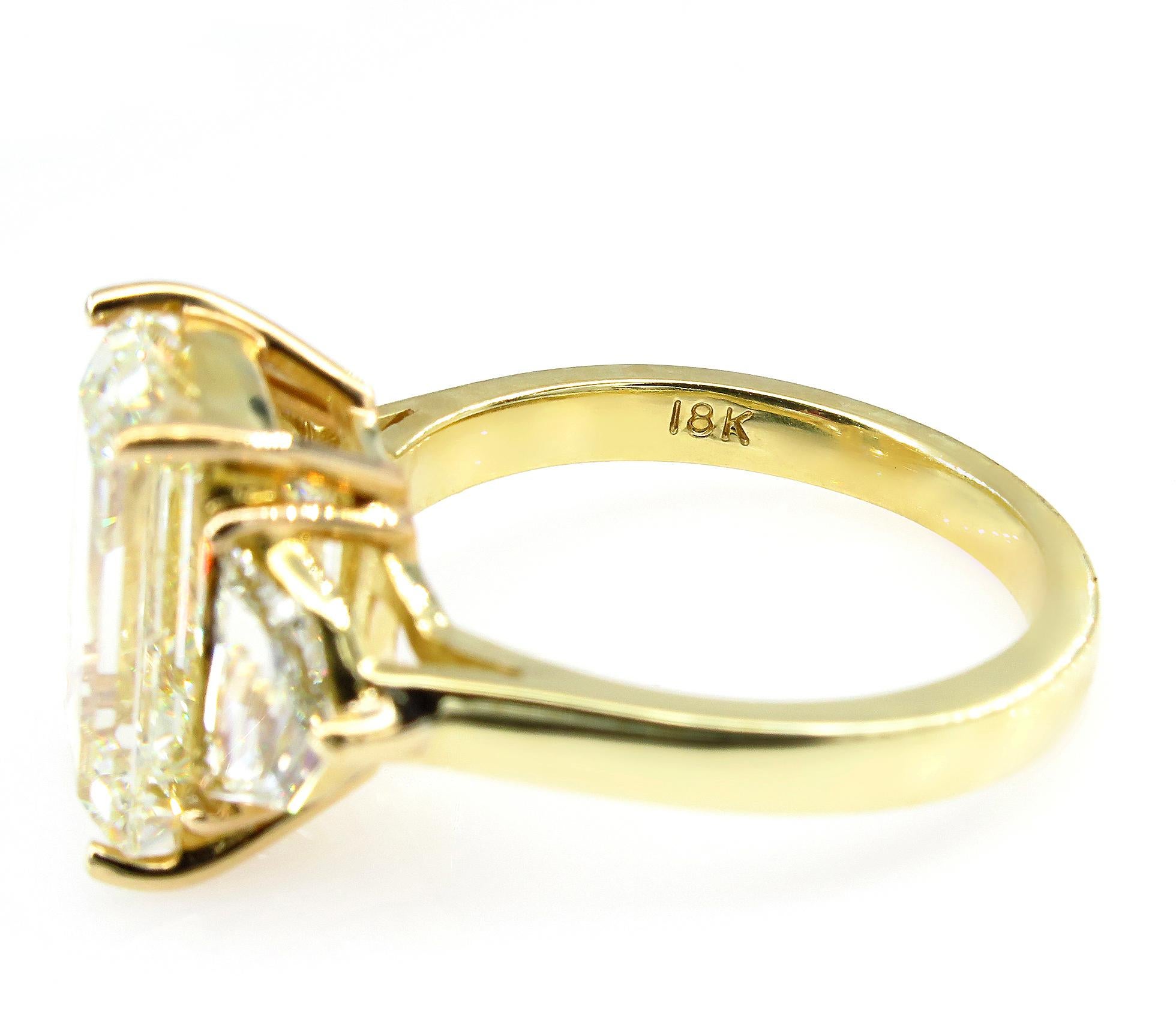 Women's 6.28 Carat Vintage Emerald Diamond Engagement Wedding Three-Stone Yellow Gold