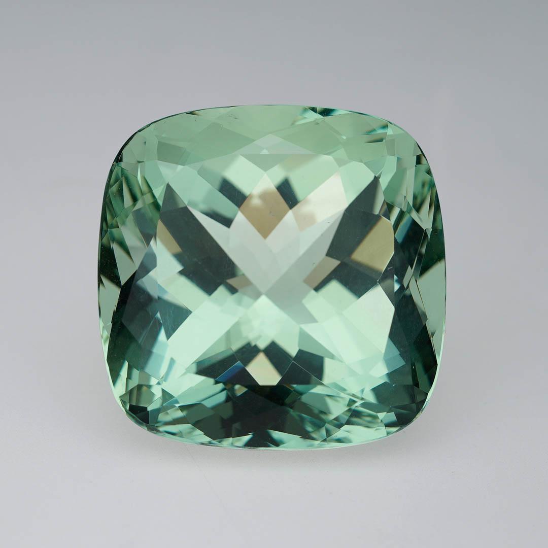 62.9 Carat Cushion Cut Green Fluorite In New Condition For Sale In New York, NY