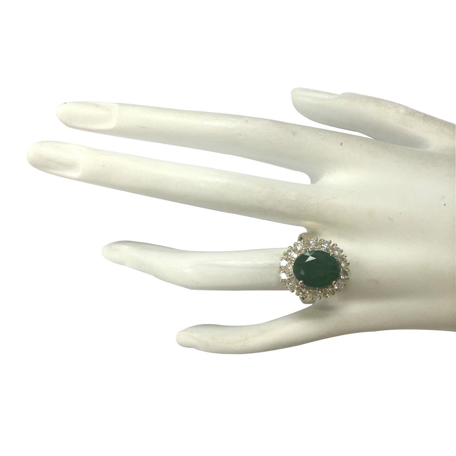 Natural Emerald Diamond Ring In 14 Karat Yellow Gold  In New Condition For Sale In Los Angeles, CA