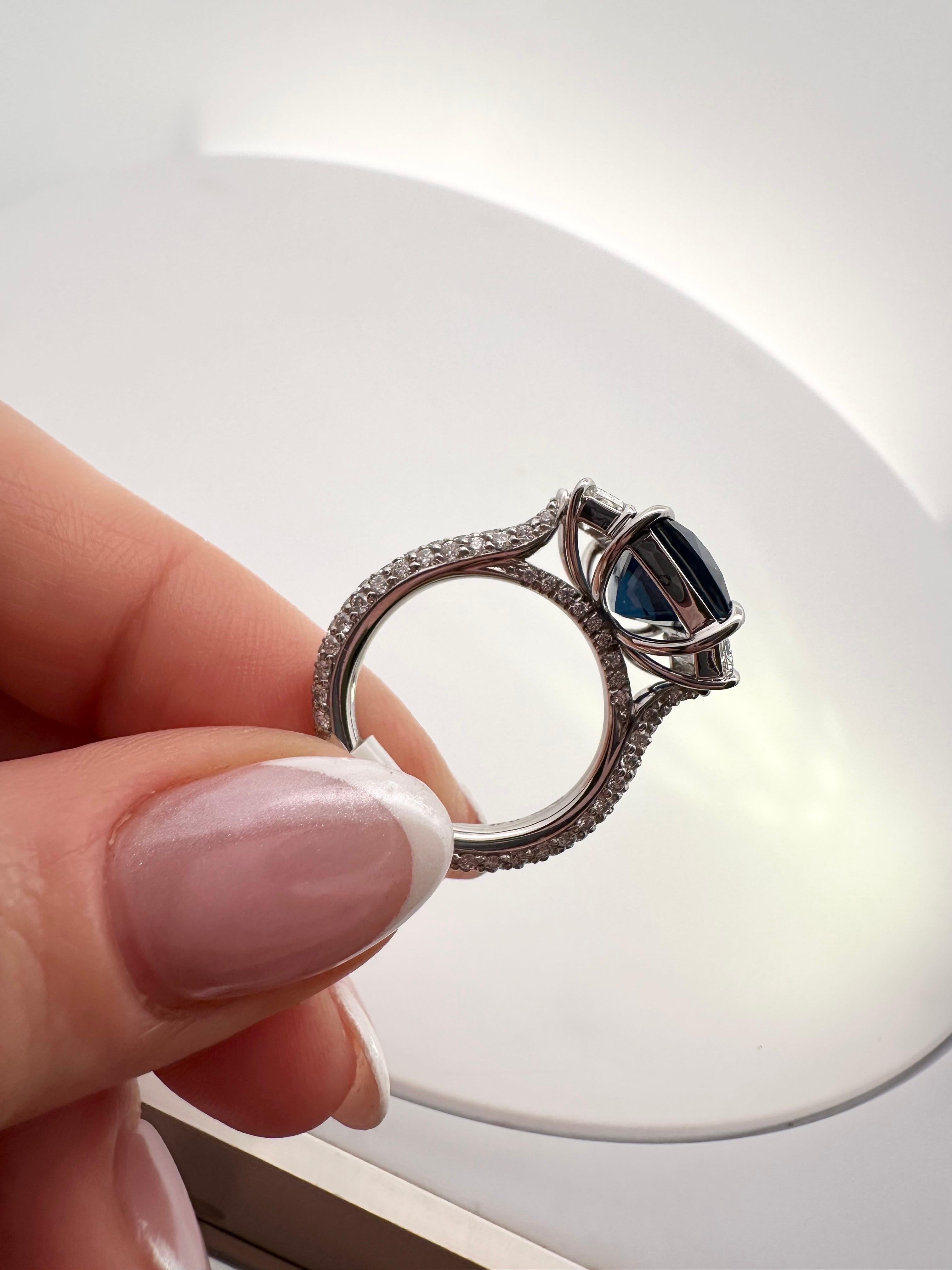 6.29ct Saphir Bague de fiançailles diamant or blanc 18KT saphir certifié GRS en vente 3