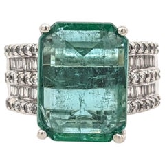 Esmeralda de 6,2 ct certificada por el GIA con diamantes extraídos de la tierra en oro macizo de 14 quilates