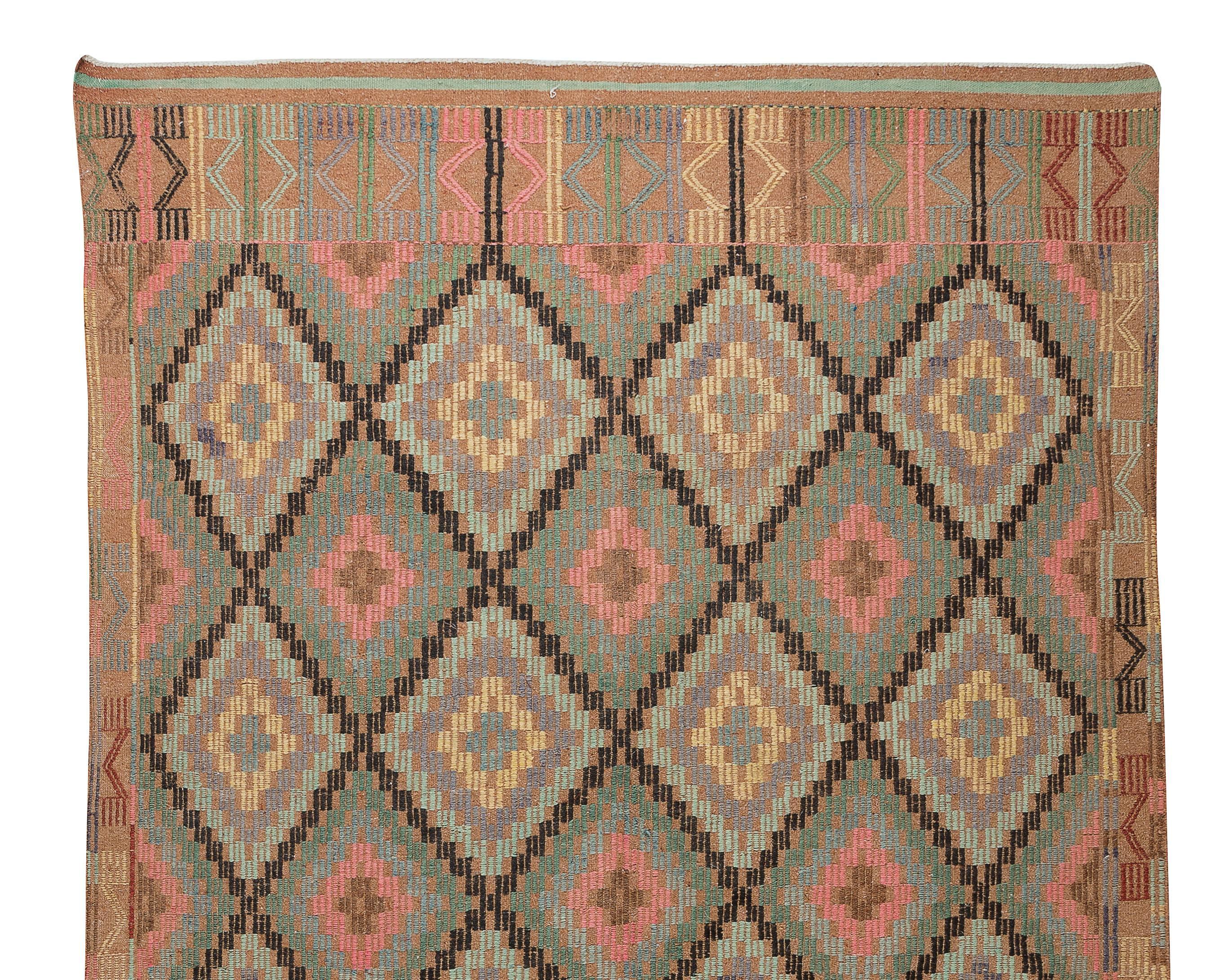 20th Century 6.2x10 Ft Vintage Turkish Jijim Kilim, One of a Kind Hand-Woven Wool Jajim Rug For Sale