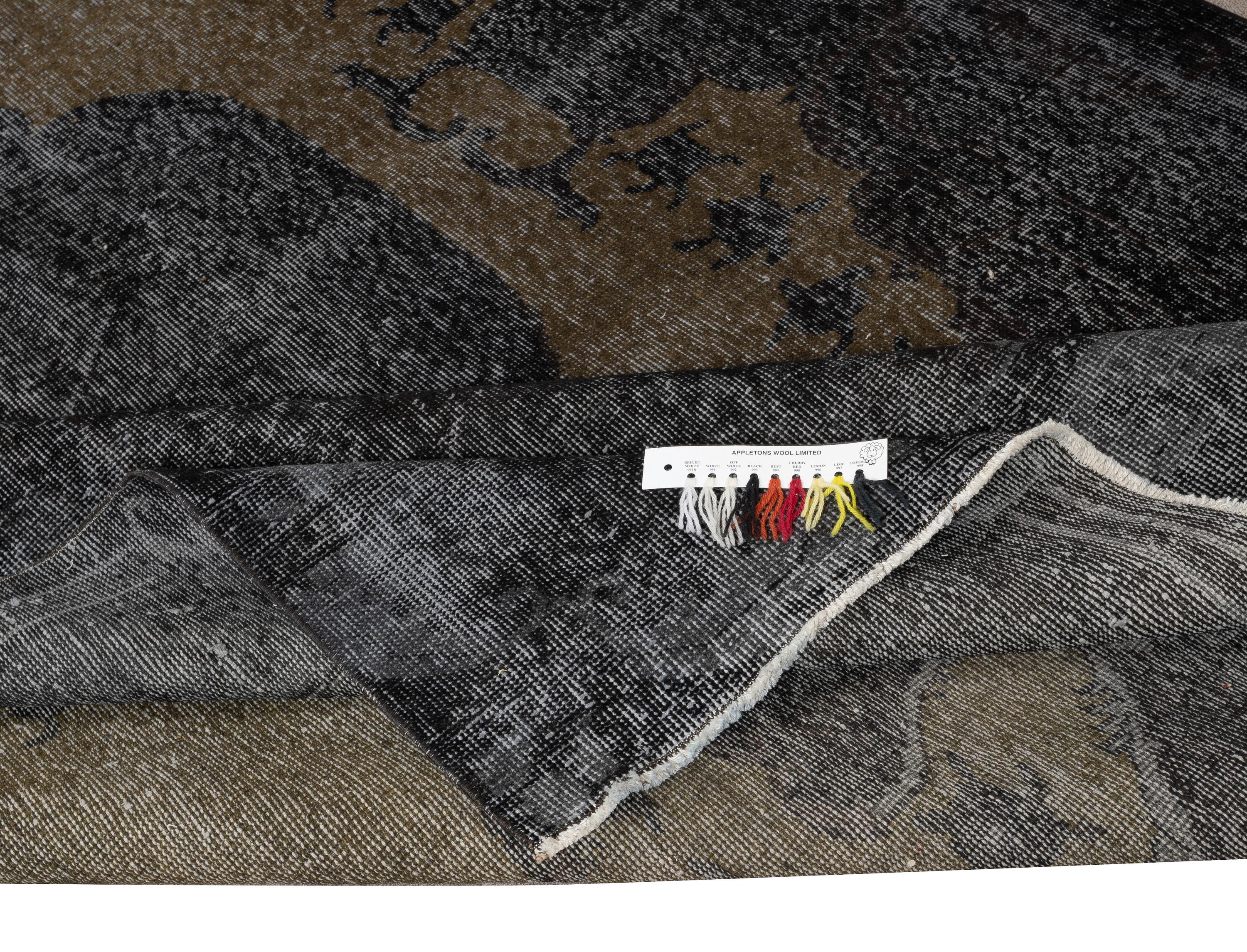 6.2x10.2 Ft Schwarz Vintage Wolle Bereich Teppich. Moderner handgeknüpfter Teppich (Türkisch) im Angebot