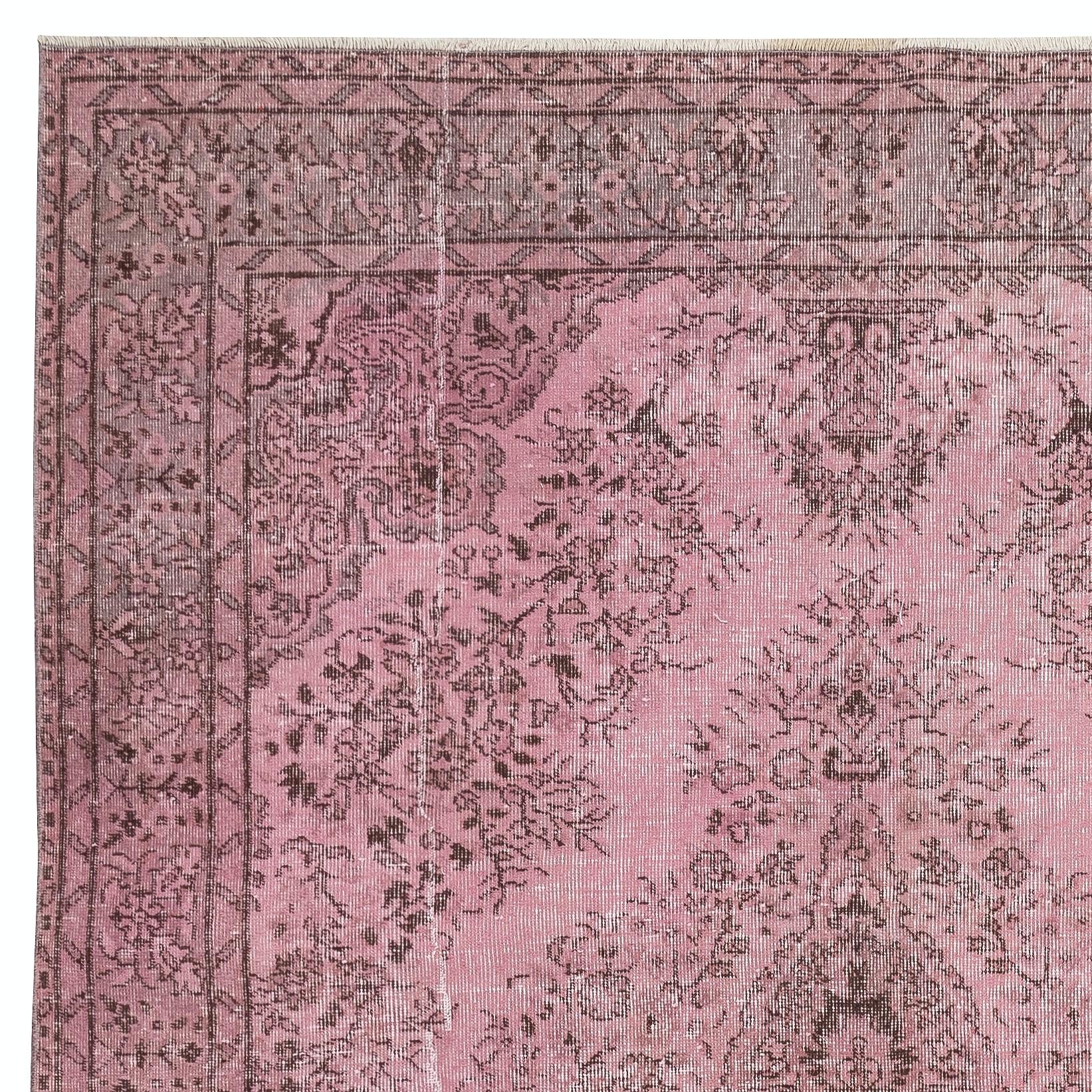 6.2x10.2 Ft Pink Wool Area Rug for Modern Interiors, Hand-Knotted in Turkey In Good Condition For Sale In Spring Valley, NY