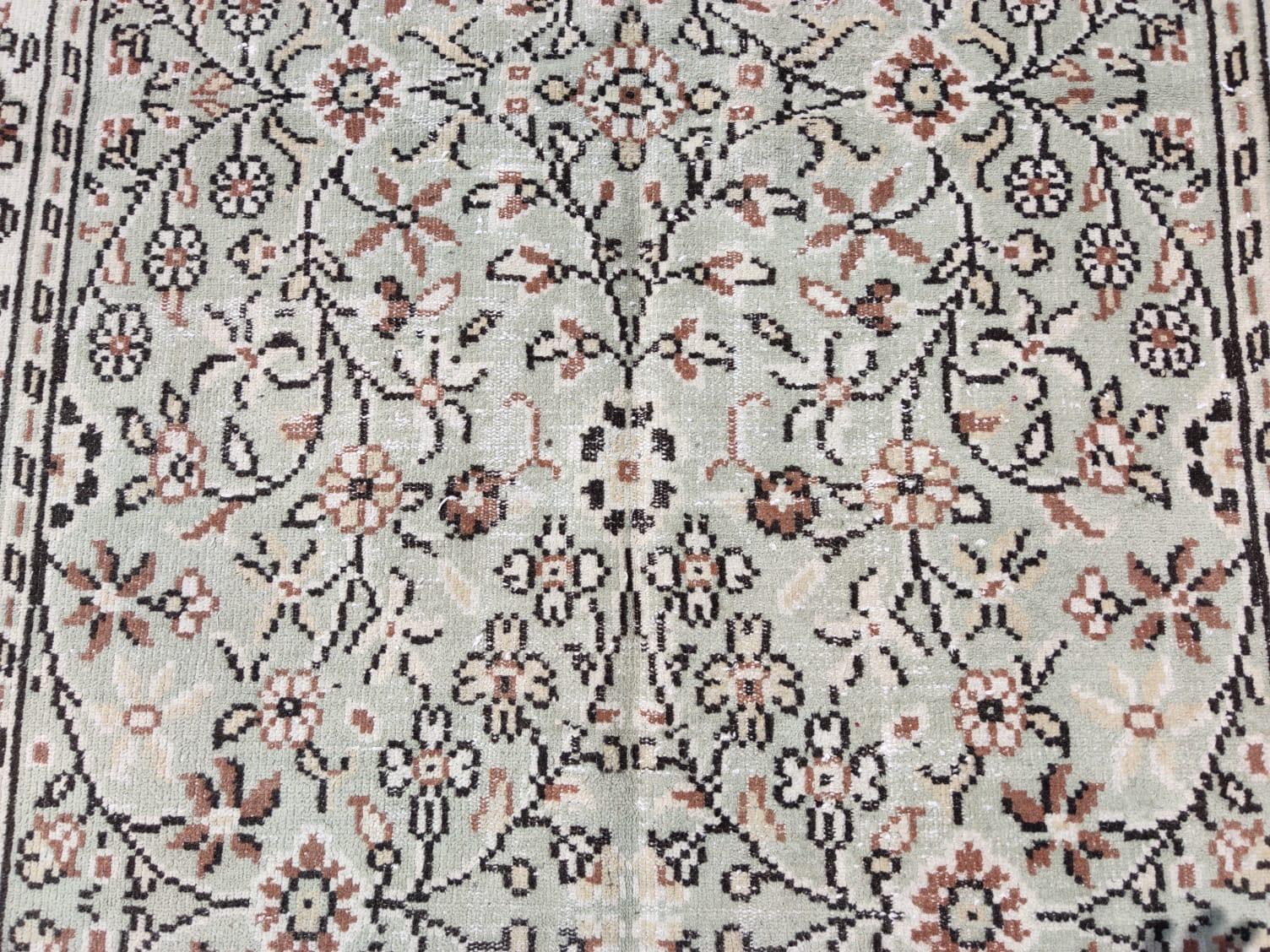6.2x9 ft Vintage Hand-Knotted Turkish Floral Wool Rug in Cream and Pastel Green For Sale 3